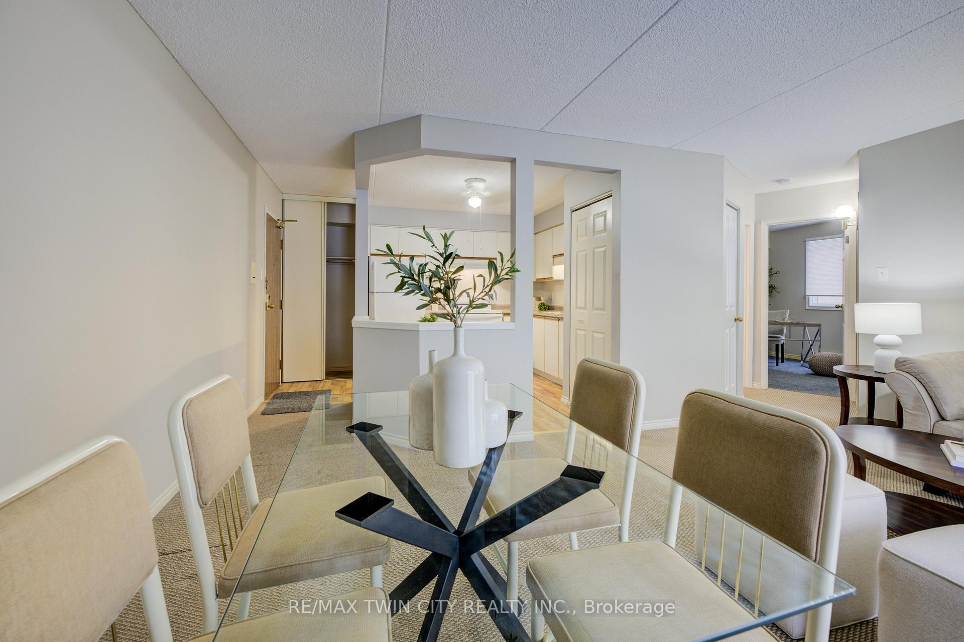 Photo 2 of Unit 404, 266 Overlea Drive, Kitchener — HOMEH