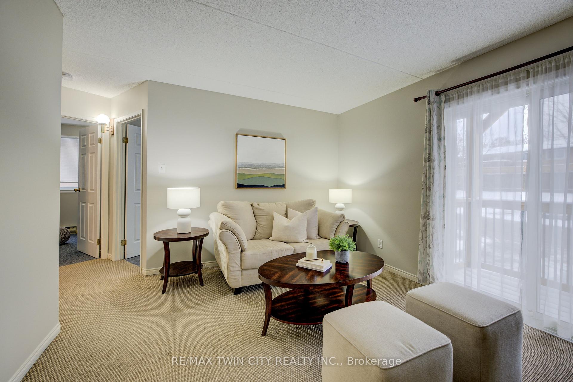 Photo 5 of Unit 404, 266 Overlea Drive, Kitchener — HOMEH