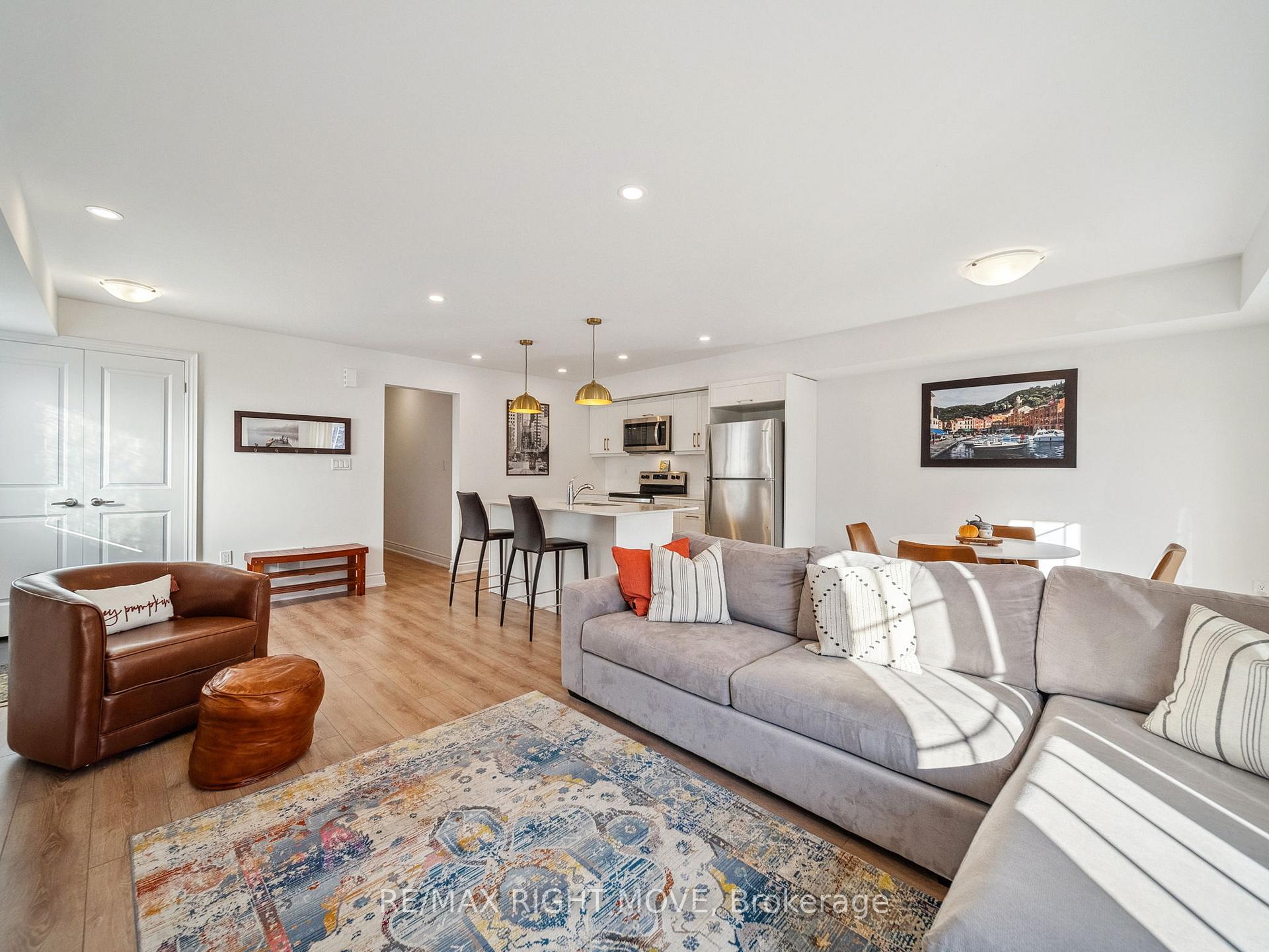 Photo 13 of Unit 2, 9 Hay Lane, Barrie, Rural Barrie Southeast — HOMEH