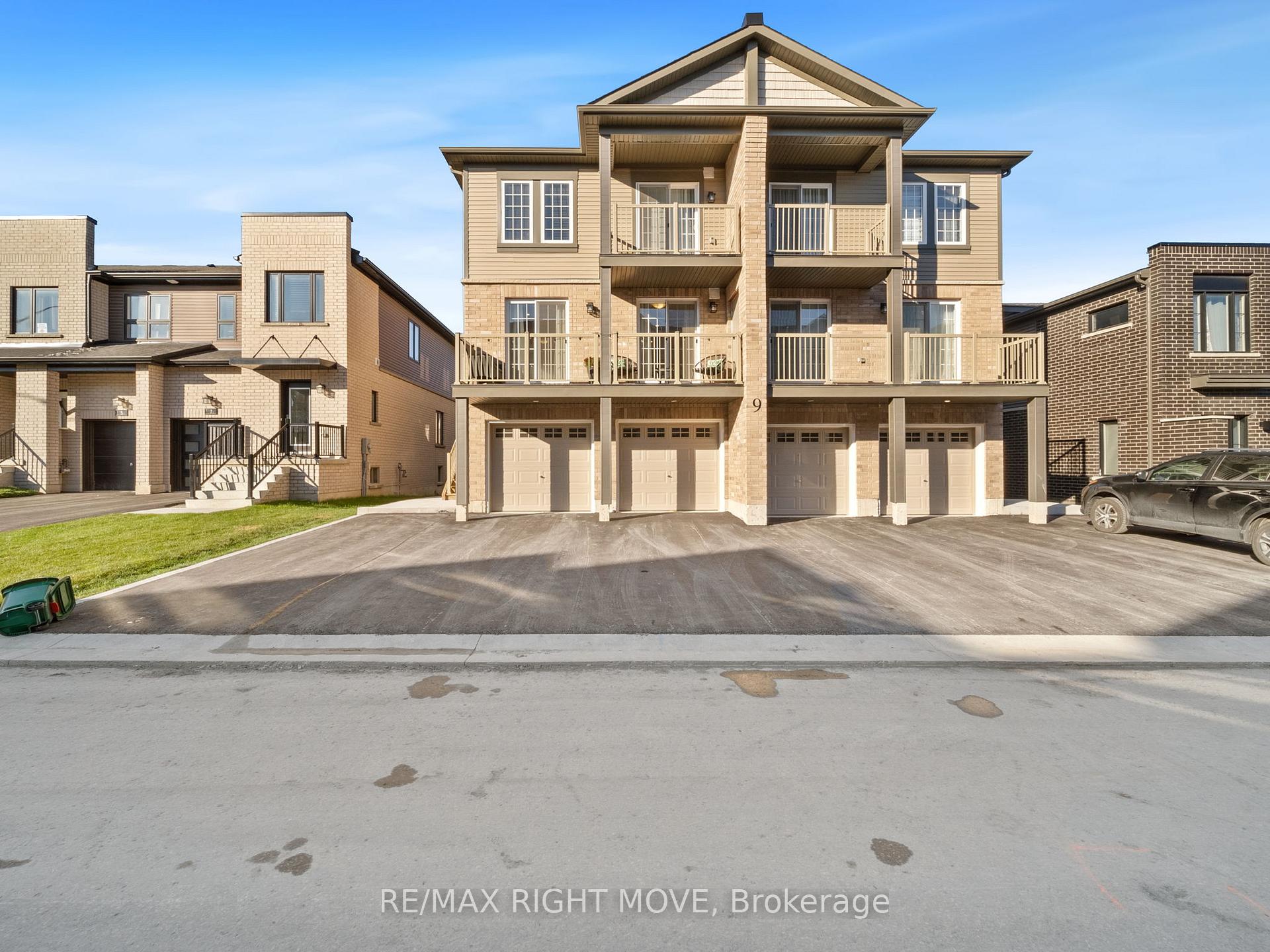 Photo 19 of Unit 2, 9 Hay Lane, Barrie, Rural Barrie Southeast — HOMEH