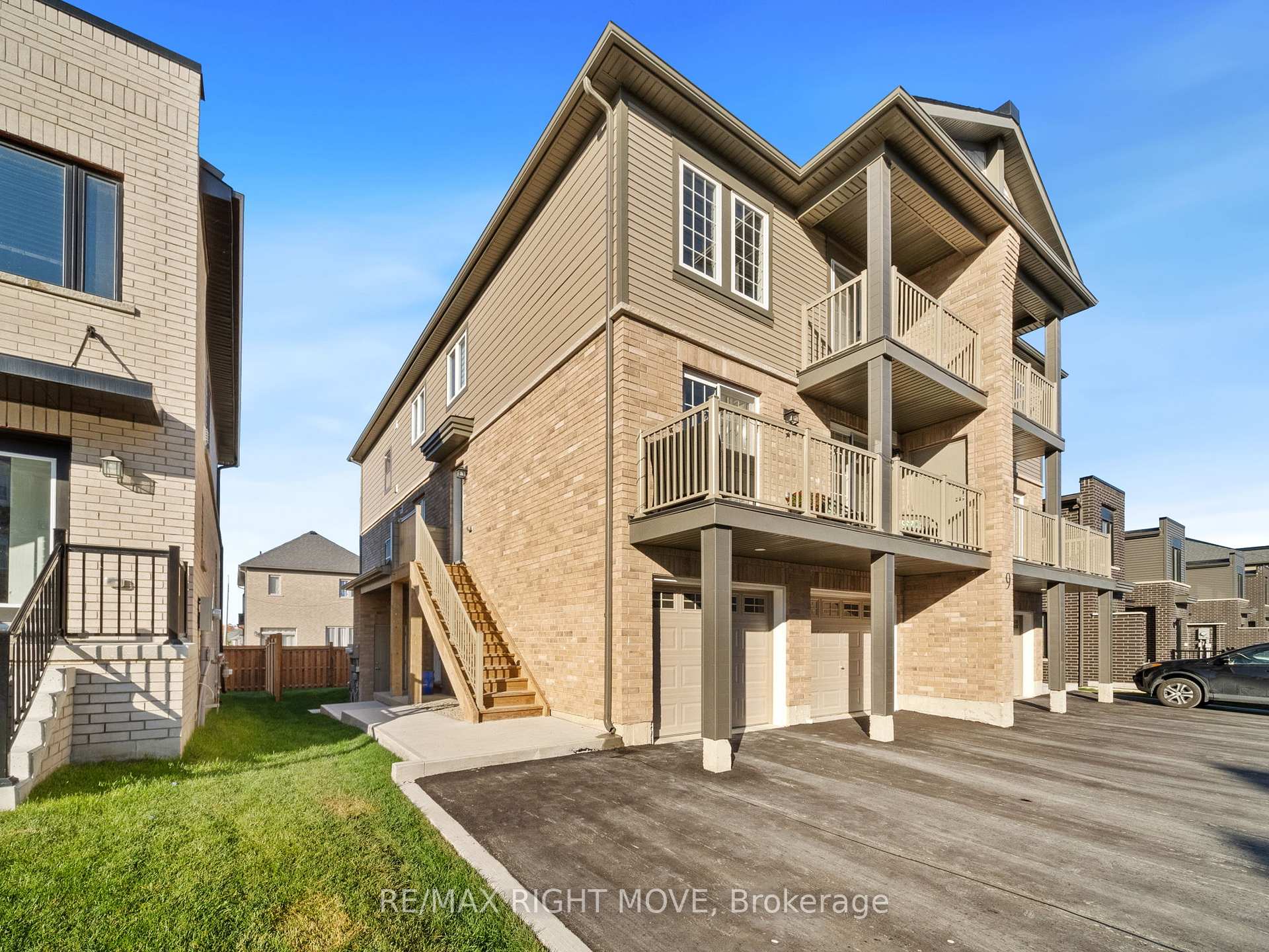 Photo 20 of Unit 2, 9 Hay Lane, Barrie, Rural Barrie Southeast — HOMEH