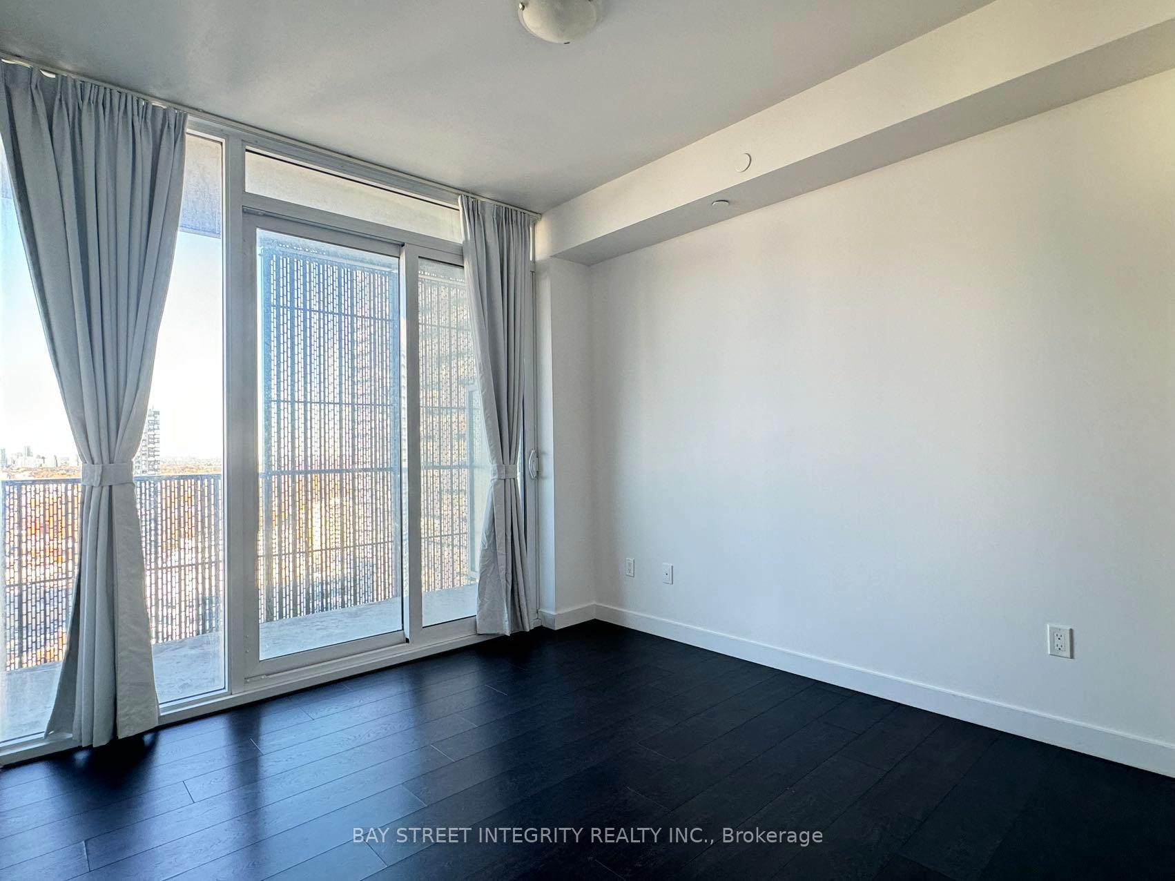 Photo 13 of Unit 2105, 8 Eglinton Avenue E, Toronto, Yonge-Eglinton — HOMEH