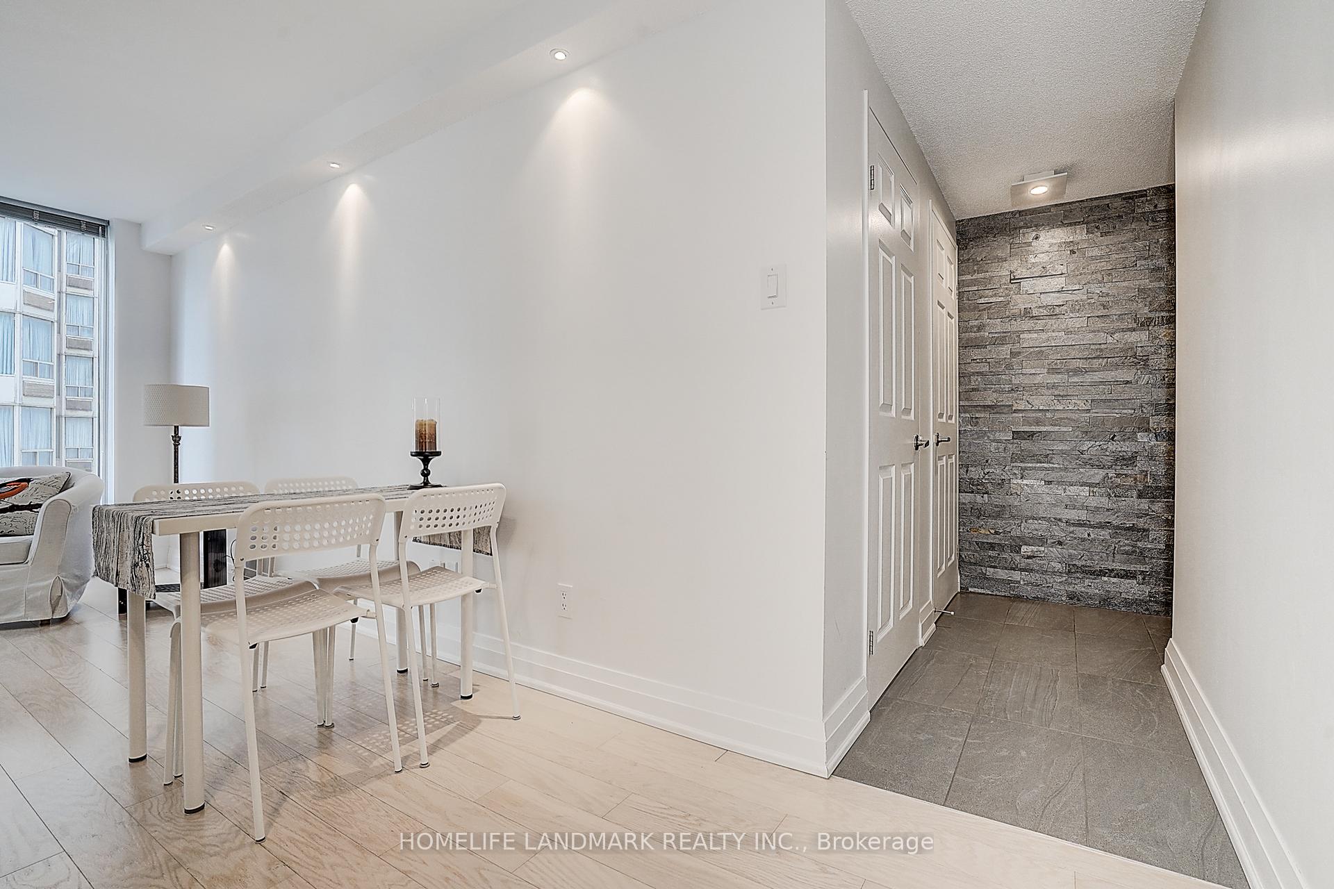 Photo 9 of Unit 701, 55 Centre Avenue, Toronto, Bay Street Corridor — HOMEH