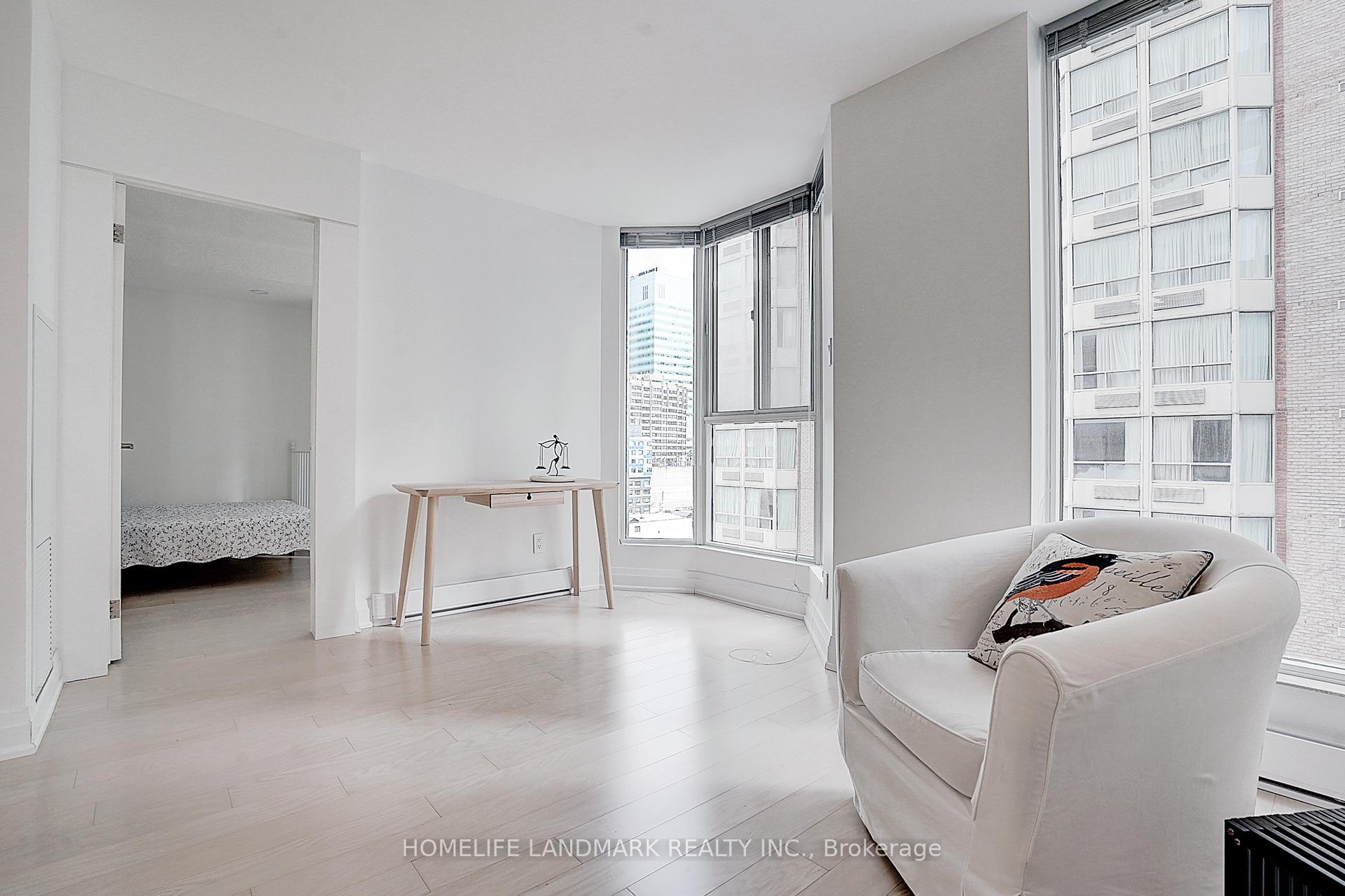 Photo 16 of Unit 701, 55 Centre Avenue, Toronto, Bay Street Corridor — HOMEH