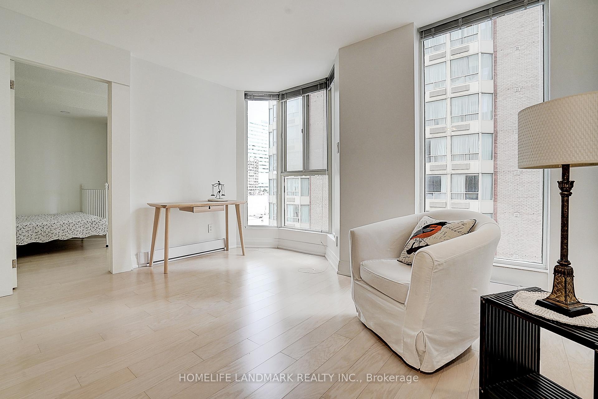 Photo 17 of Unit 701, 55 Centre Avenue, Toronto, Bay Street Corridor — HOMEH