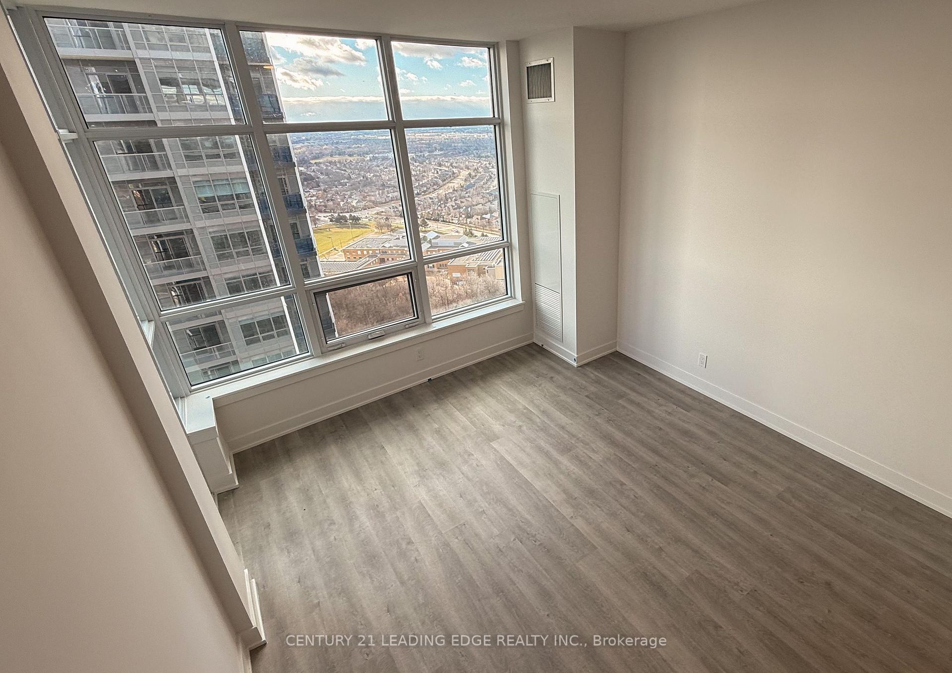 Photo 5 of Unit 3002, 1 Promenade Circle, Vaughan, Brownridge — HOMEH