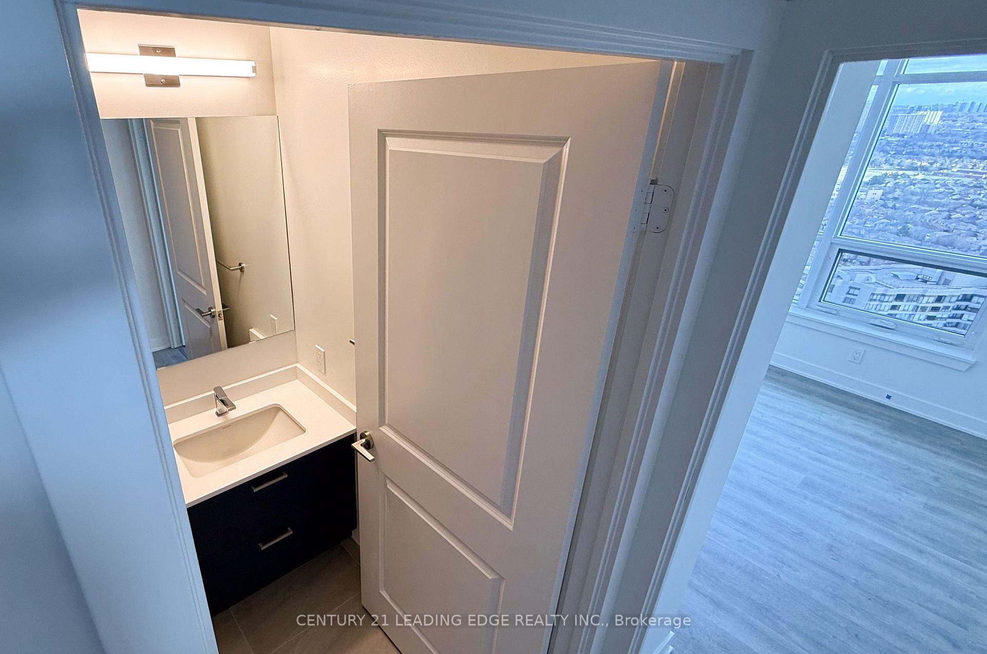 Photo 18 of Unit 3002, 1 Promenade Circle, Vaughan, Brownridge — HOMEH