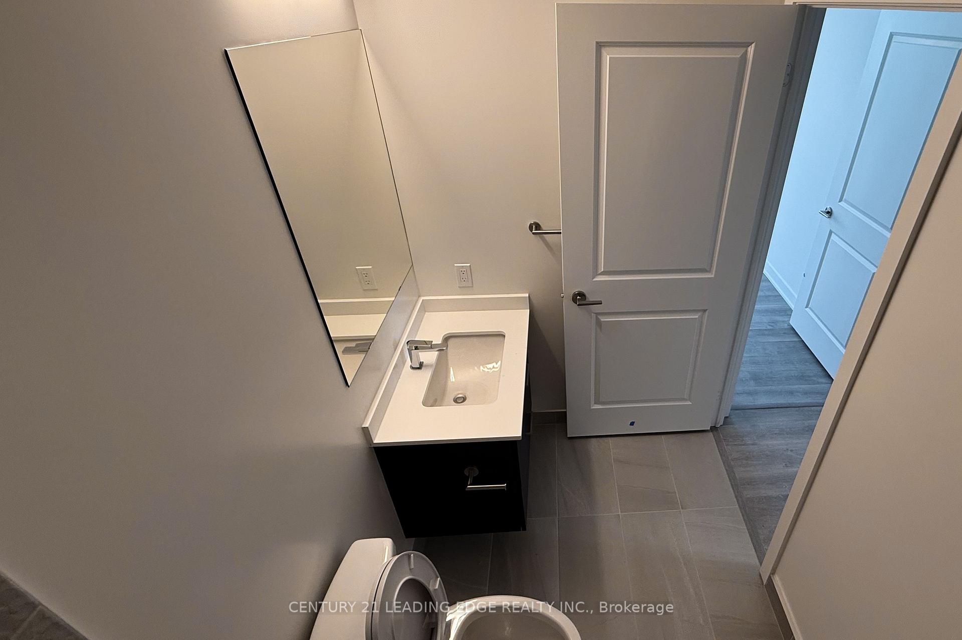 Photo 32 of Unit 3002, 1 Promenade Circle, Vaughan, Brownridge — HOMEH