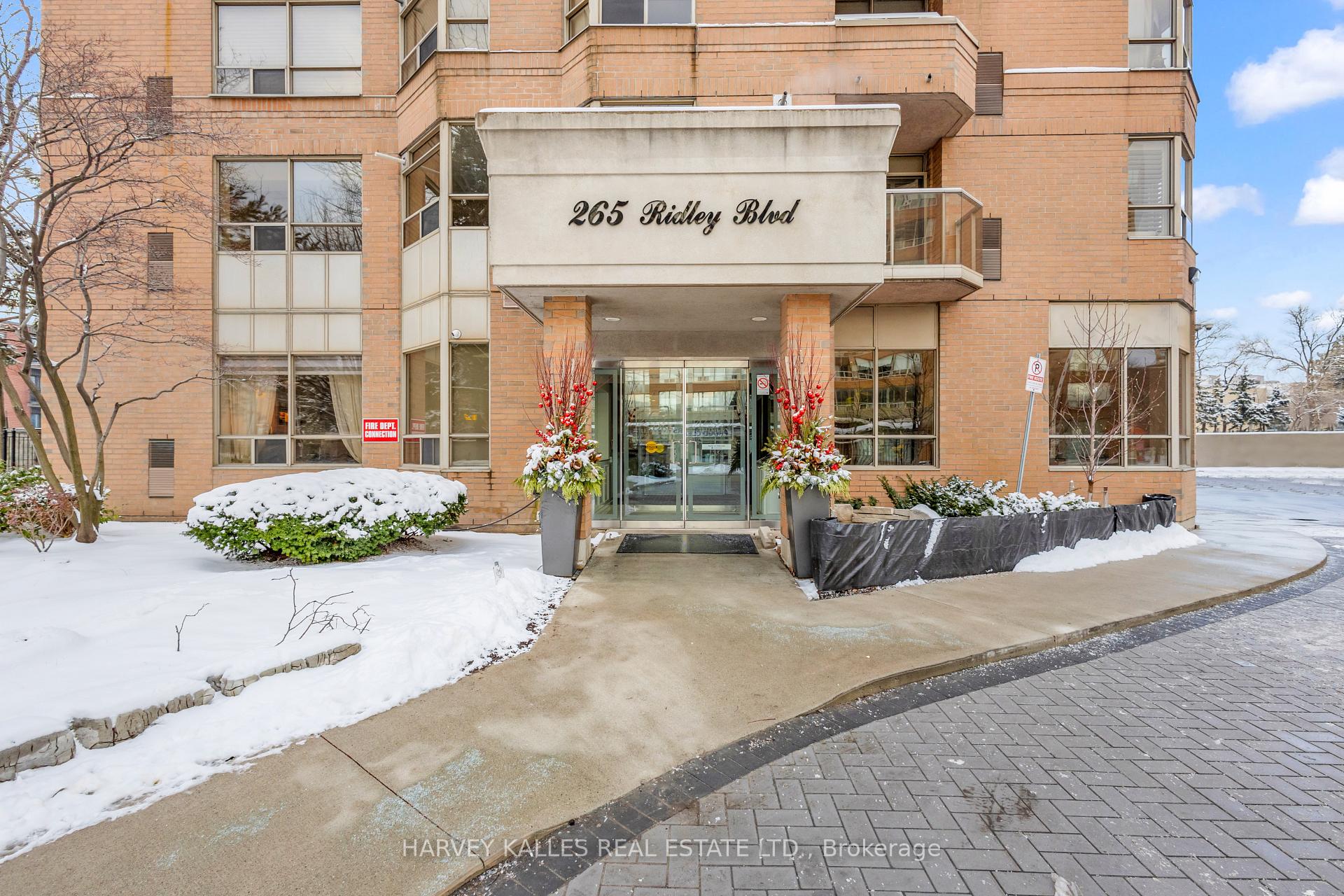 Photo 8 of Unit 1408, 265 Ridley Boulevard, Toronto, Bedford Park-Nortown — HOMEH