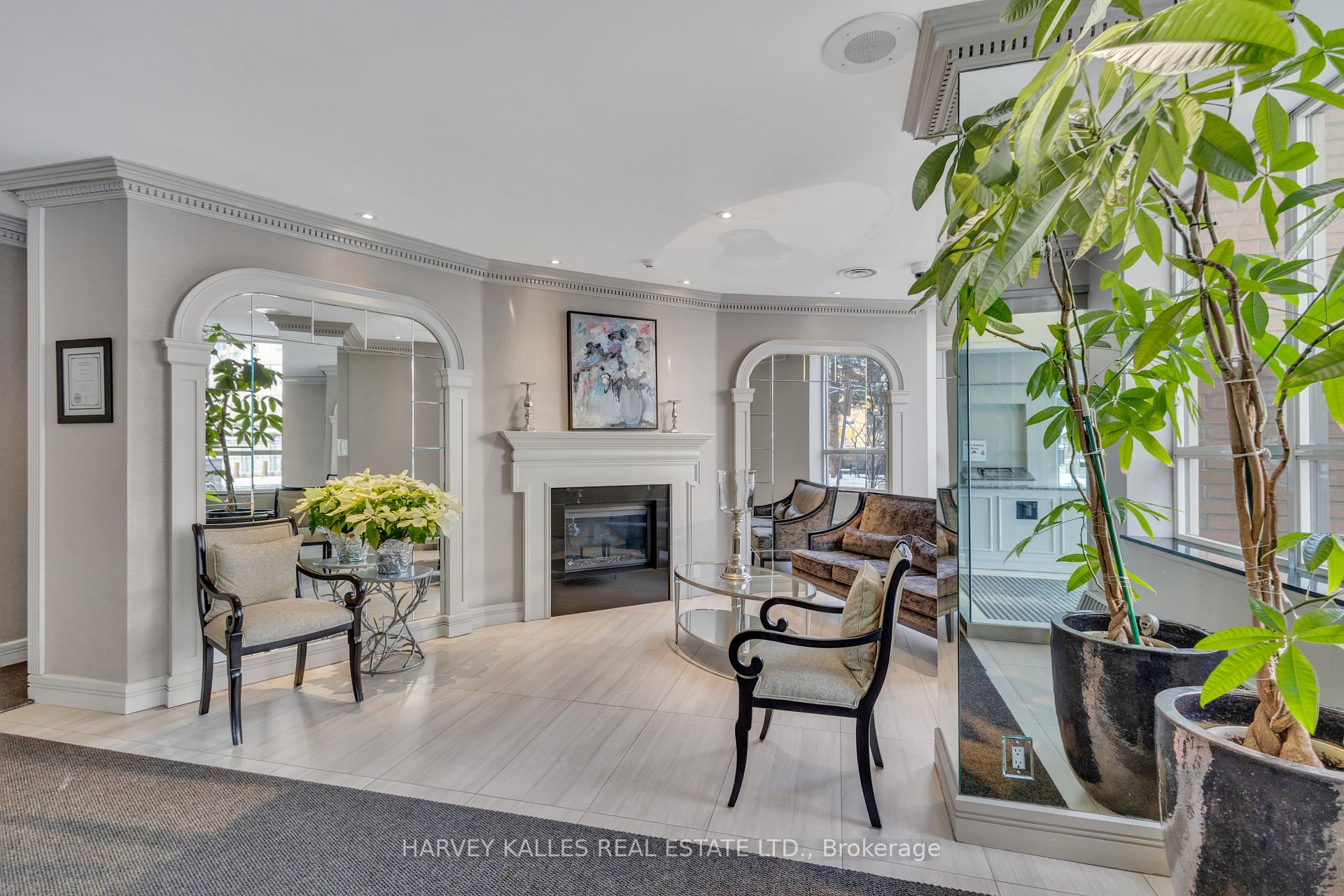 Photo 14 of Unit 1408, 265 Ridley Boulevard, Toronto, Bedford Park-Nortown — HOMEH