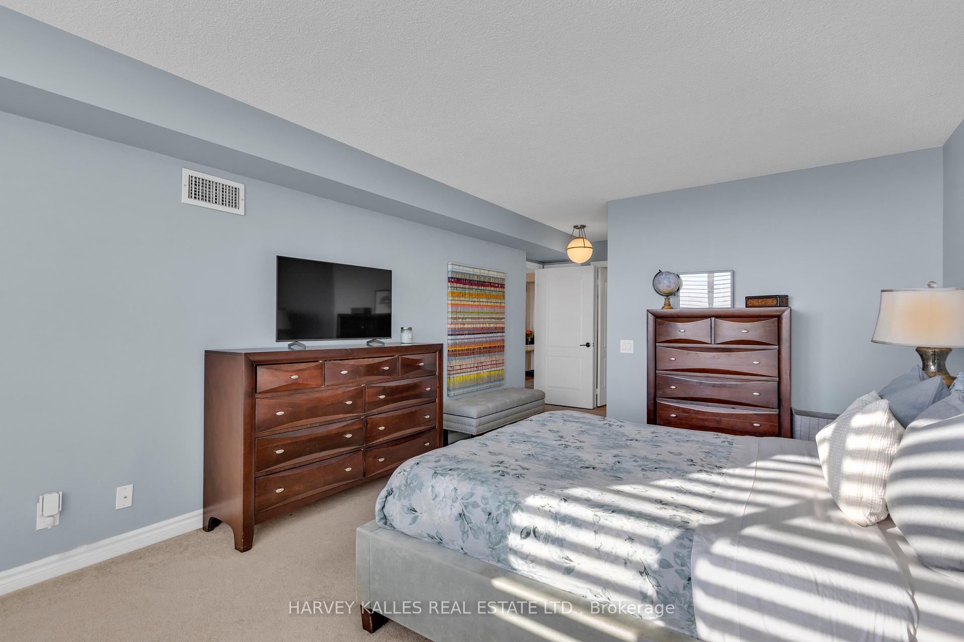 Photo 22 of Unit 1408, 265 Ridley Boulevard, Toronto, Bedford Park-Nortown — HOMEH