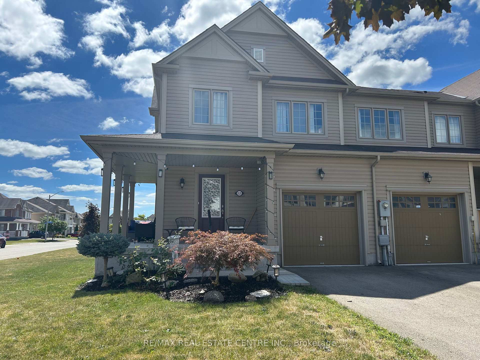 Photo 1 of 8529 Nightshade Street, Niagara Falls, Brown — HOMEH