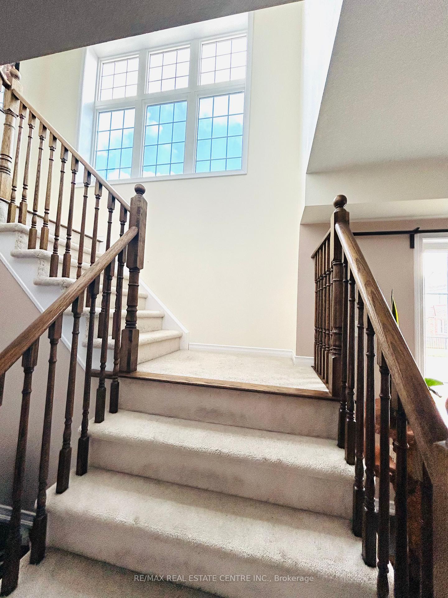 Photo 12 of 8529 Nightshade Street, Niagara Falls, Brown — HOMEH