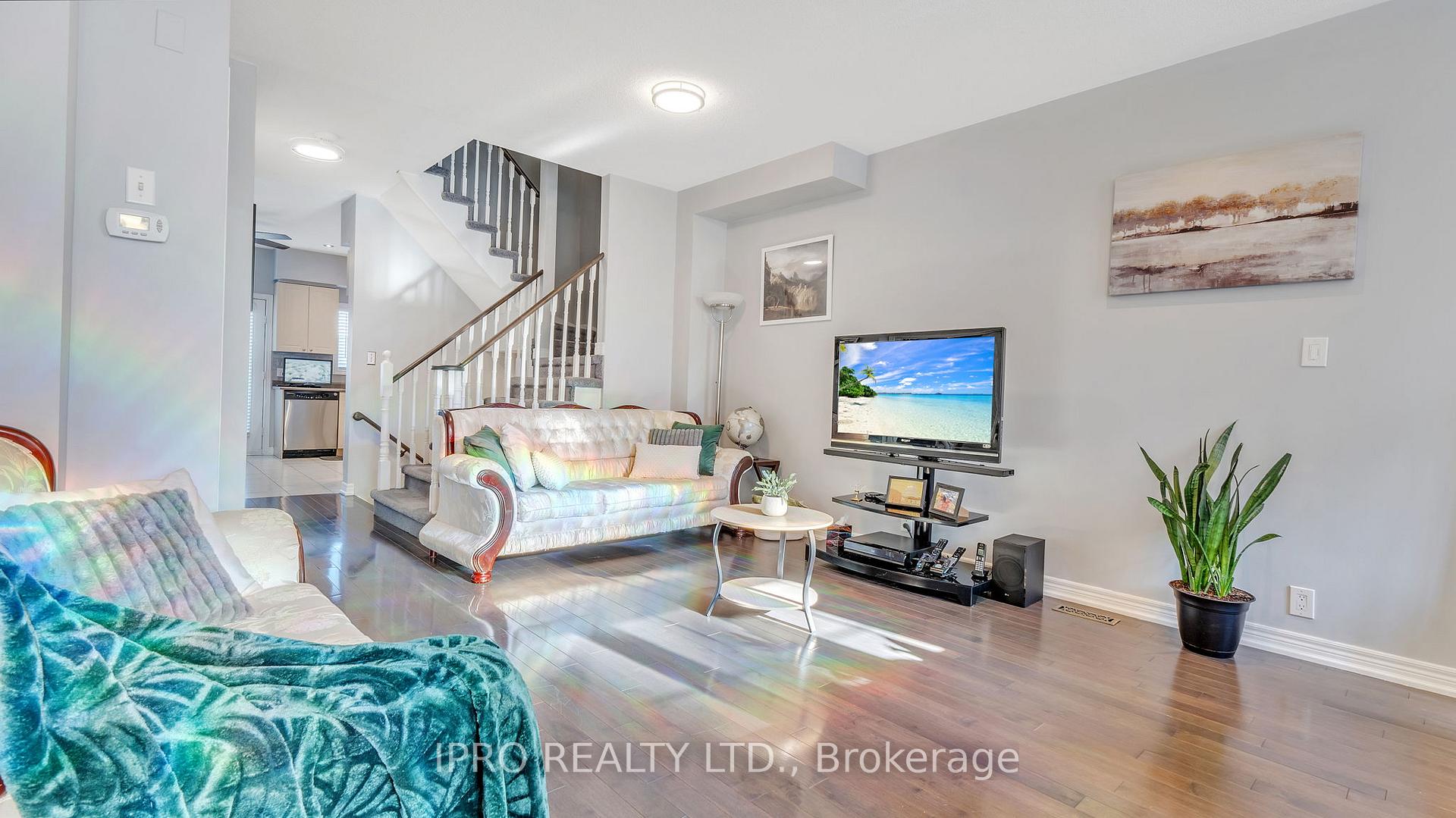 Photo 3 of Unit 10, 1330 Altona Road, Pickering, Rougemount — HOMEH