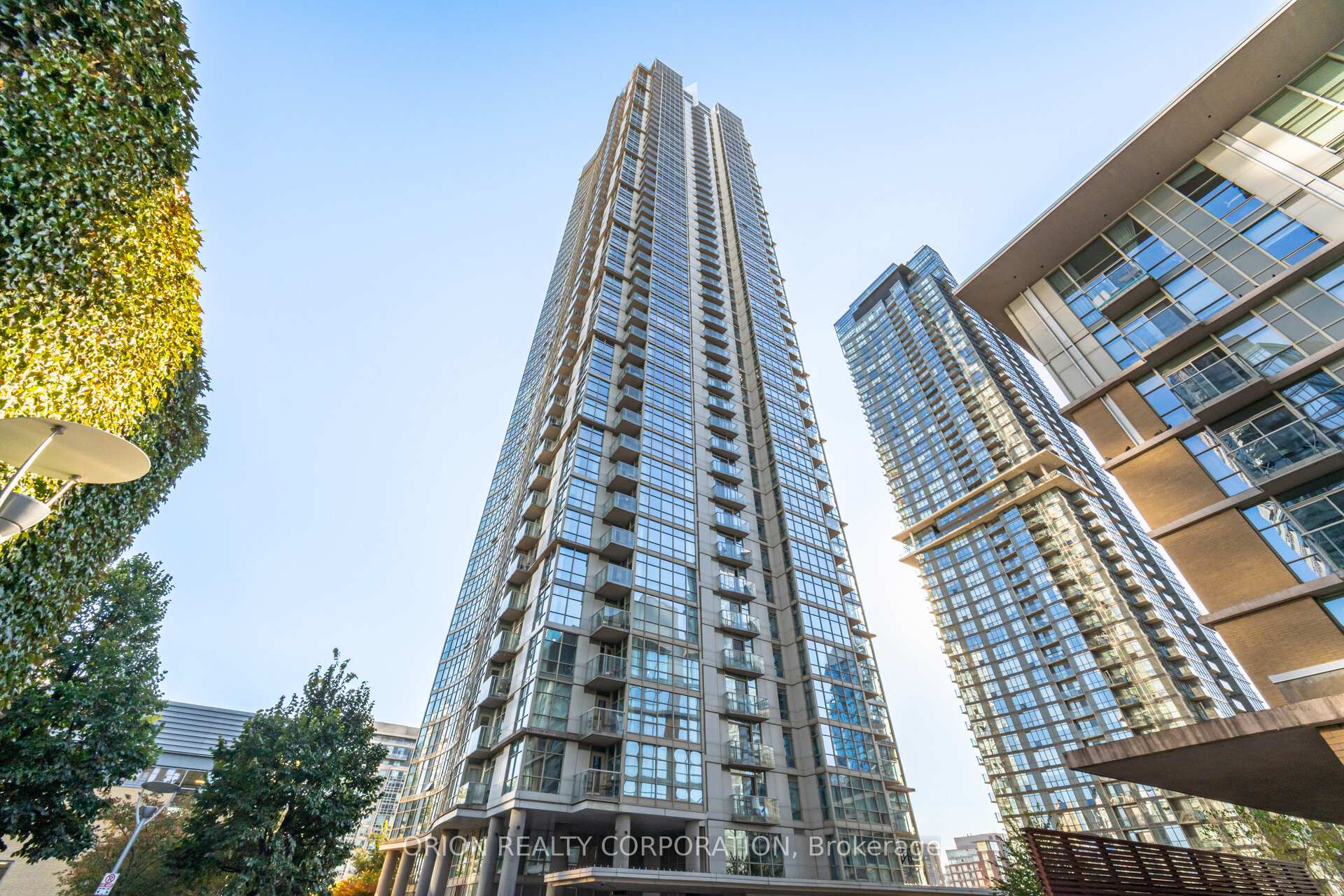 Photo 1 of Unit 5501, 35 Mariner Terrace, Toronto, Waterfront Communities — HOMEH