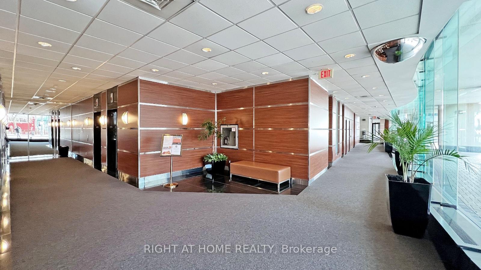 Photo 5 of Unit 2412, 77 Harbour Square, Toronto, Waterfront Communities — HOMEH