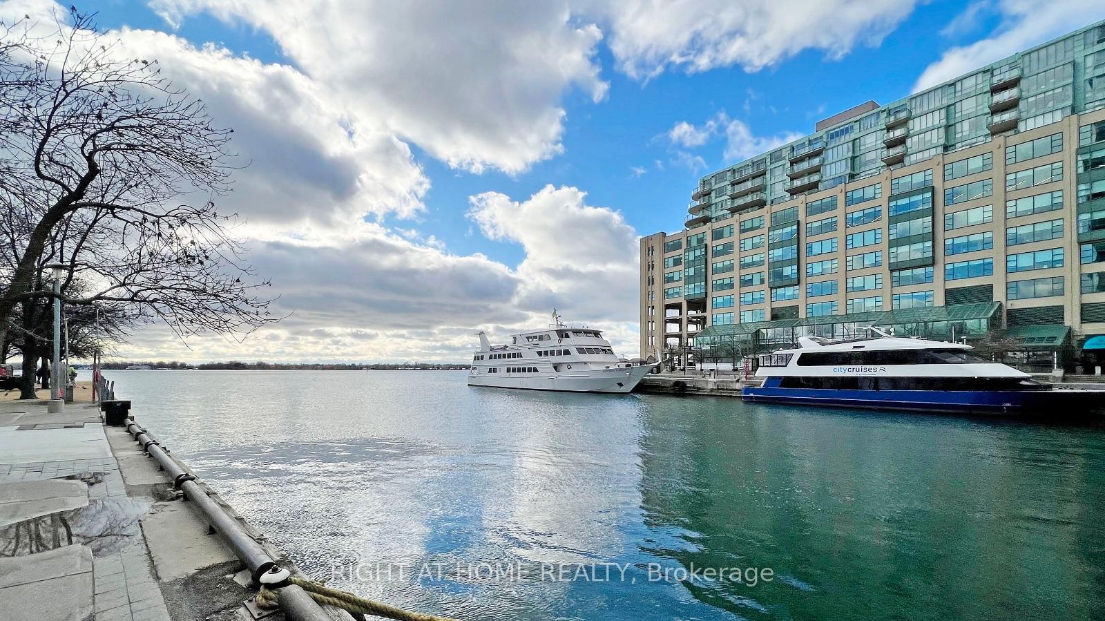 Photo 3 of Unit 2412, 77 Harbour Square, Toronto, Waterfront Communities — HOMEH