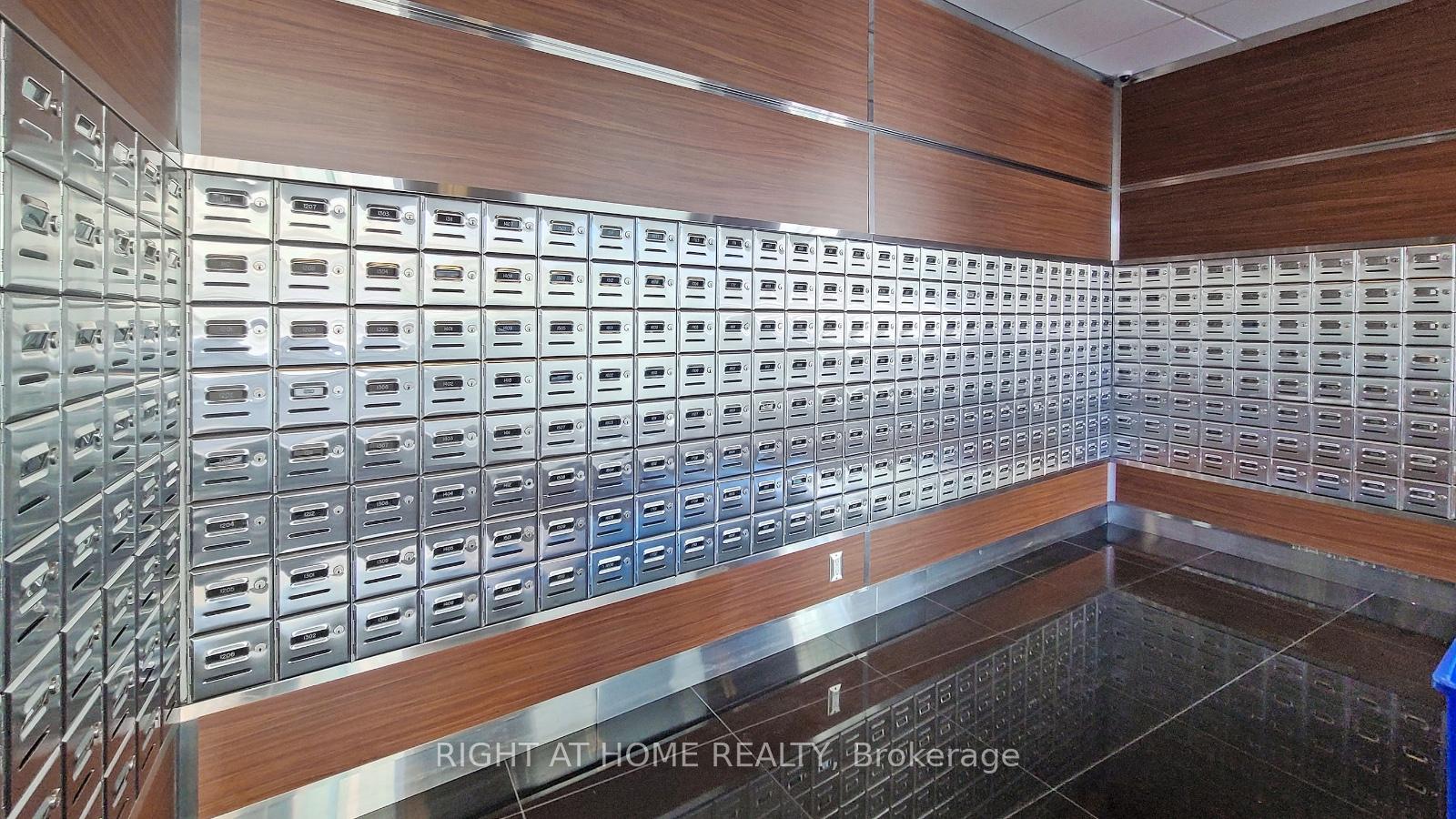 Photo 7 of Unit 2412, 77 Harbour Square, Toronto, Waterfront Communities — HOMEH
