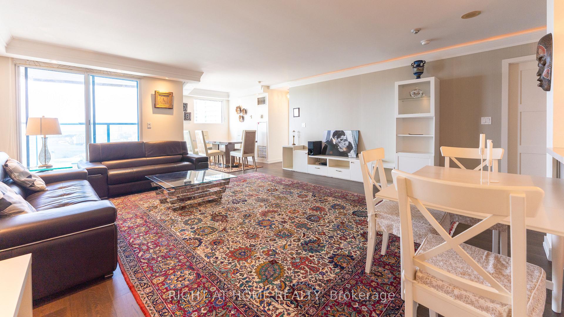 Photo 22 of Unit 2412, 77 Harbour Square, Toronto, Waterfront Communities — HOMEH
