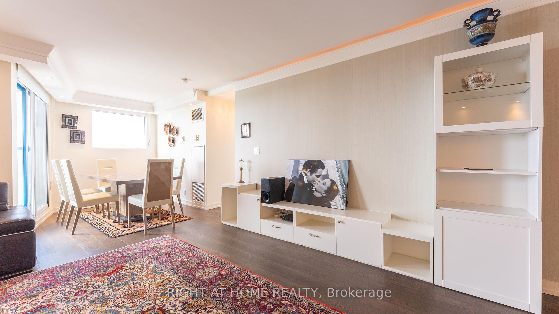 Photo 39 of Unit 2412, 77 Harbour Square, Toronto, Waterfront Communities — HOMEH