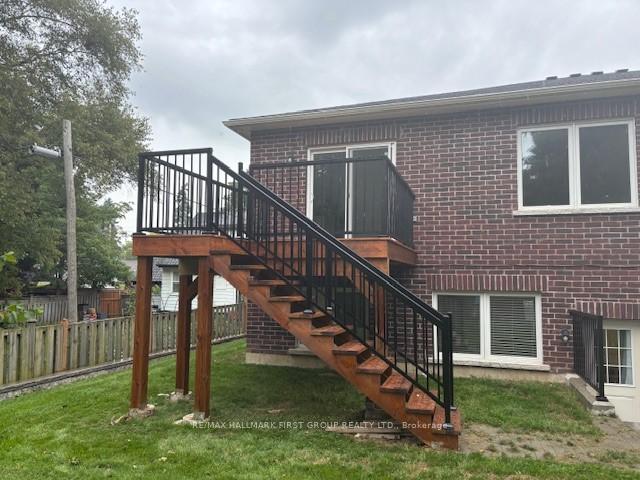 Photo 5 of Unit upper level, 115 Cedar Street, Whitby, Downtown Whitby — HOMEH