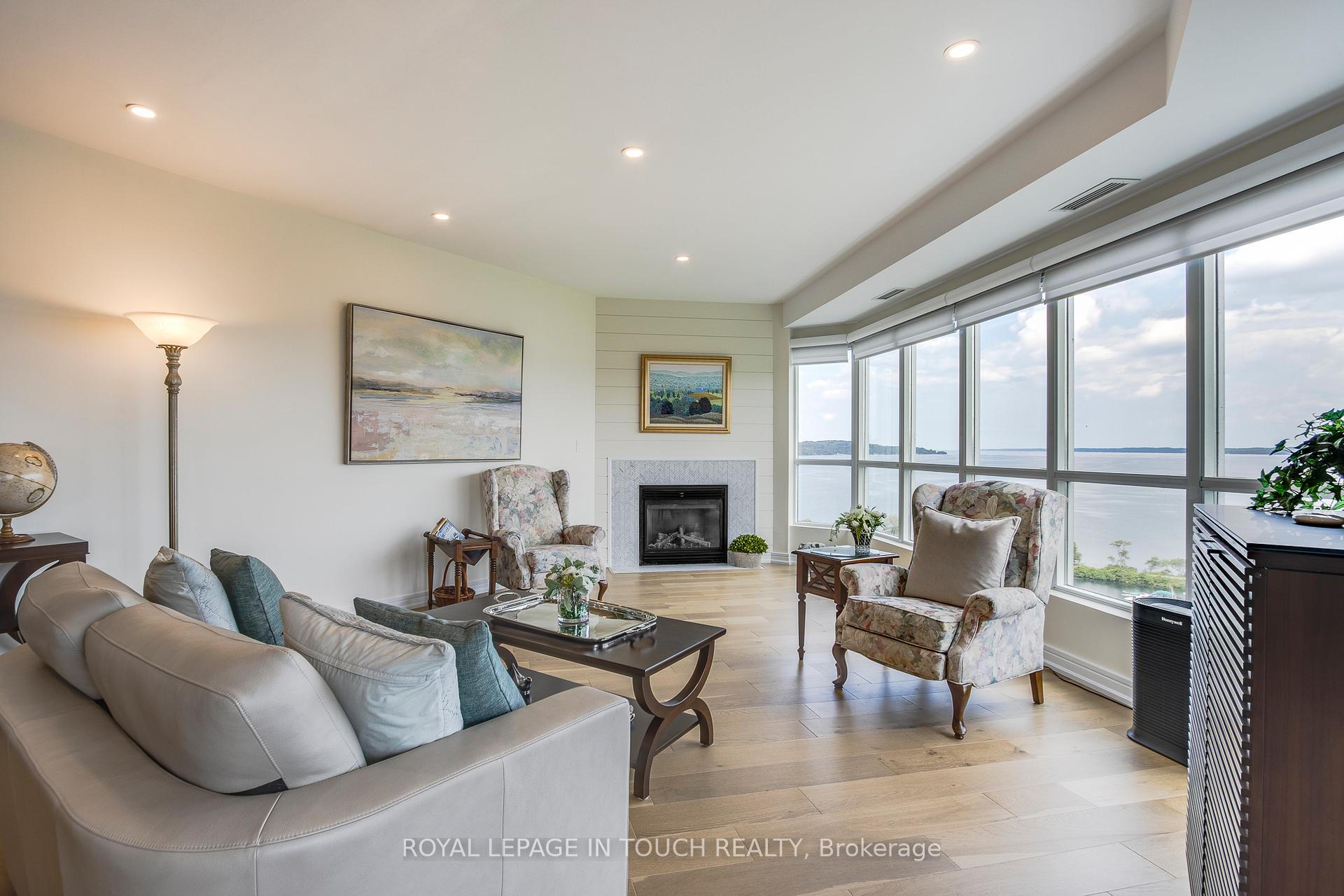 Photo 21 of Unit 1011, 2 Toronto Street S, Barrie, City Centre — HOMEH