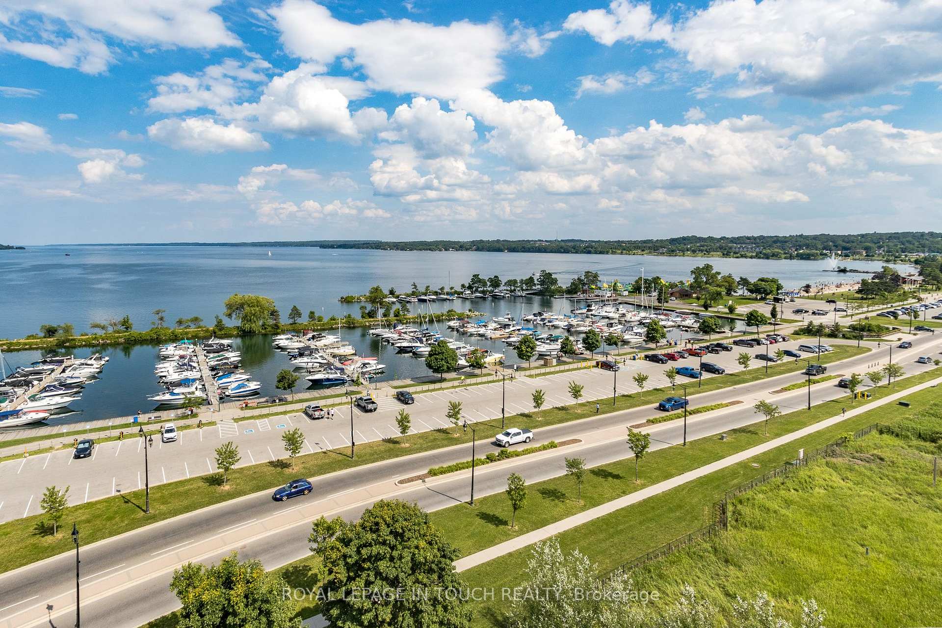 Photo 26 of Unit 1011, 2 Toronto Street S, Barrie, City Centre — HOMEH