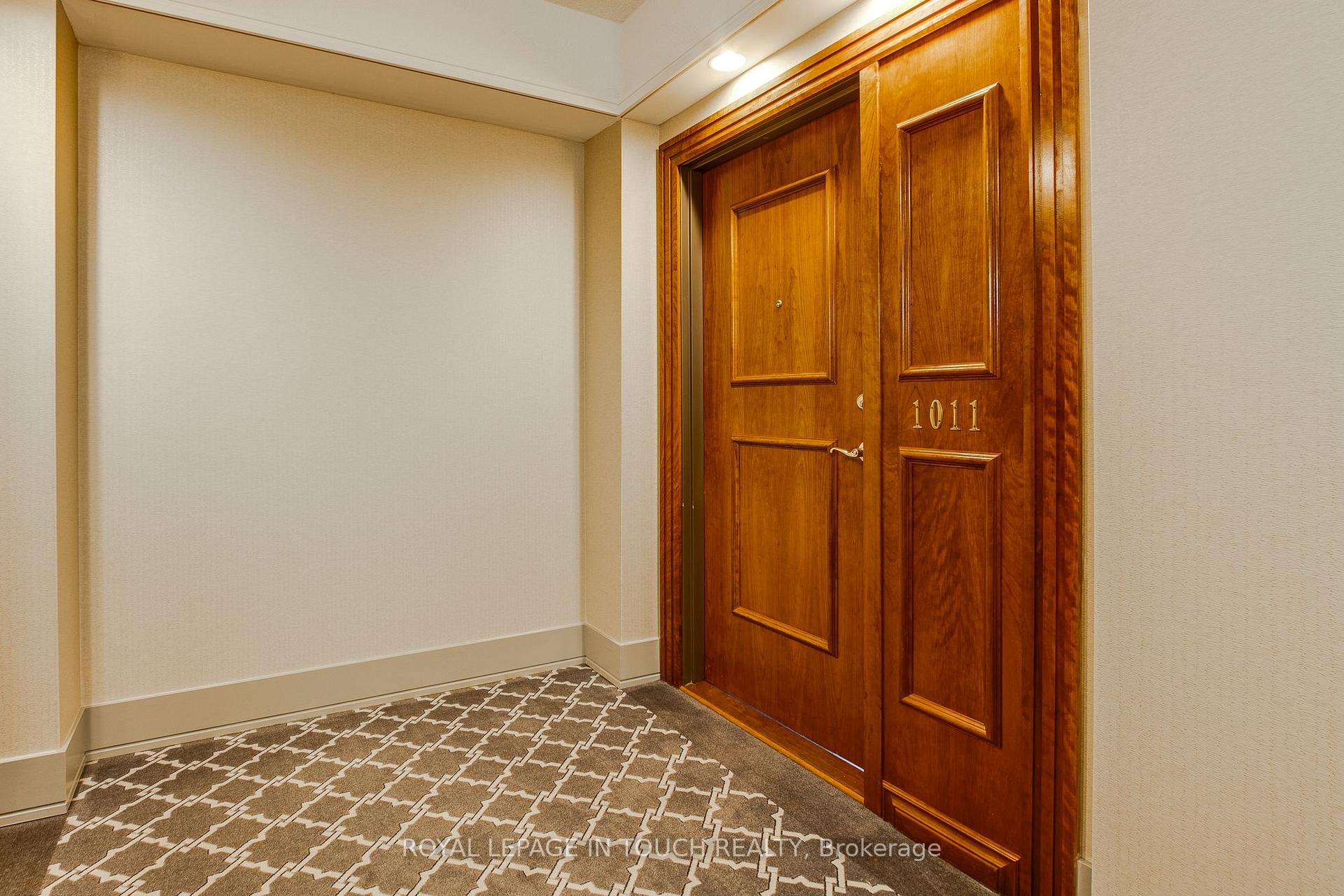 Photo 38 of Unit 1011, 2 Toronto Street S, Barrie, City Centre — HOMEH