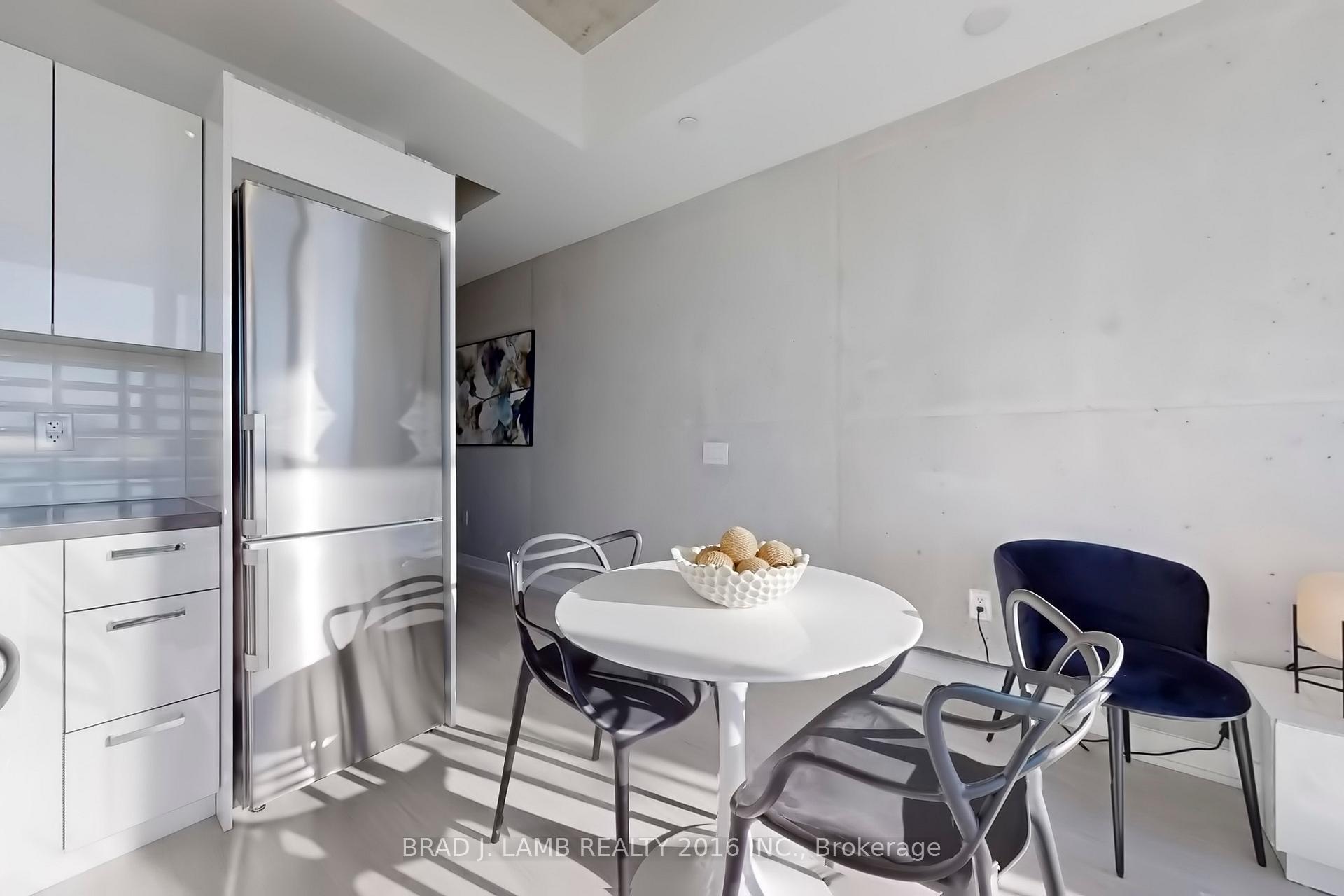 Photo 4 of Unit 723, 195 McCaul Street, Toronto, Kensington-Chinatown — HOMEH