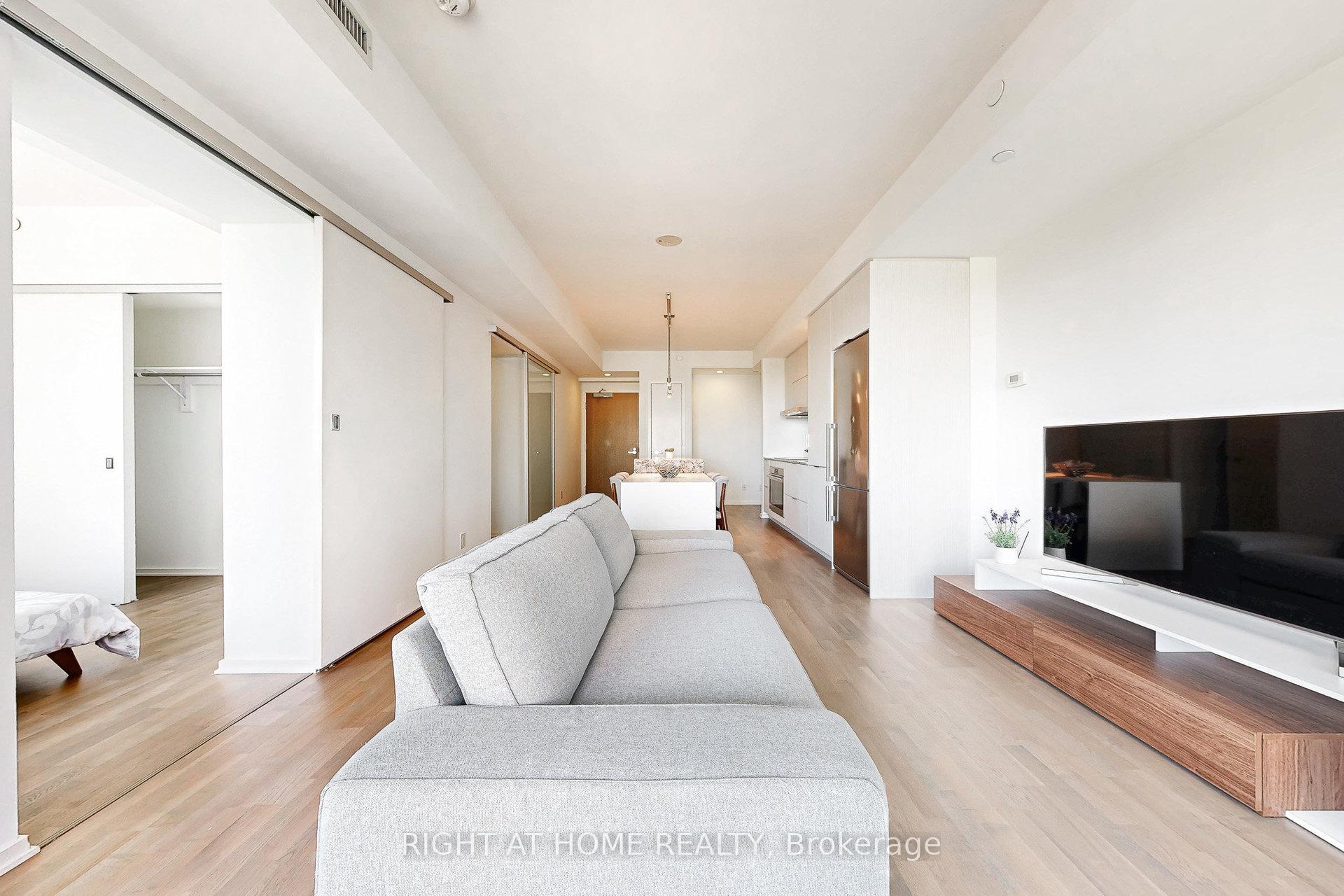 Photo 25 of Unit 3312, 1 Bloor Street E, Toronto, Church-Yonge Corridor — HOMEH