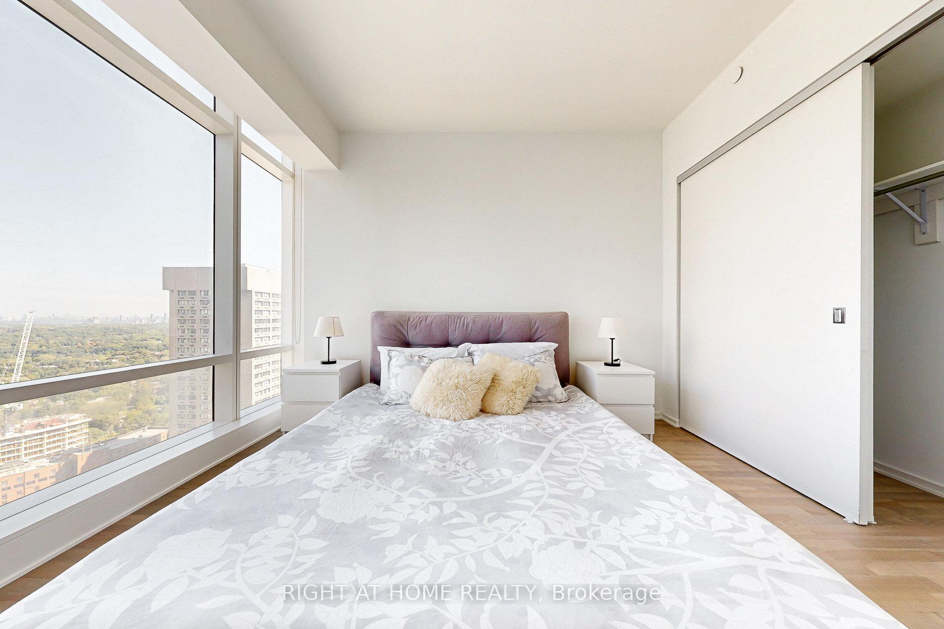 Photo 21 of Unit 3312, 1 Bloor Street E, Toronto, Church-Yonge Corridor — HOMEH