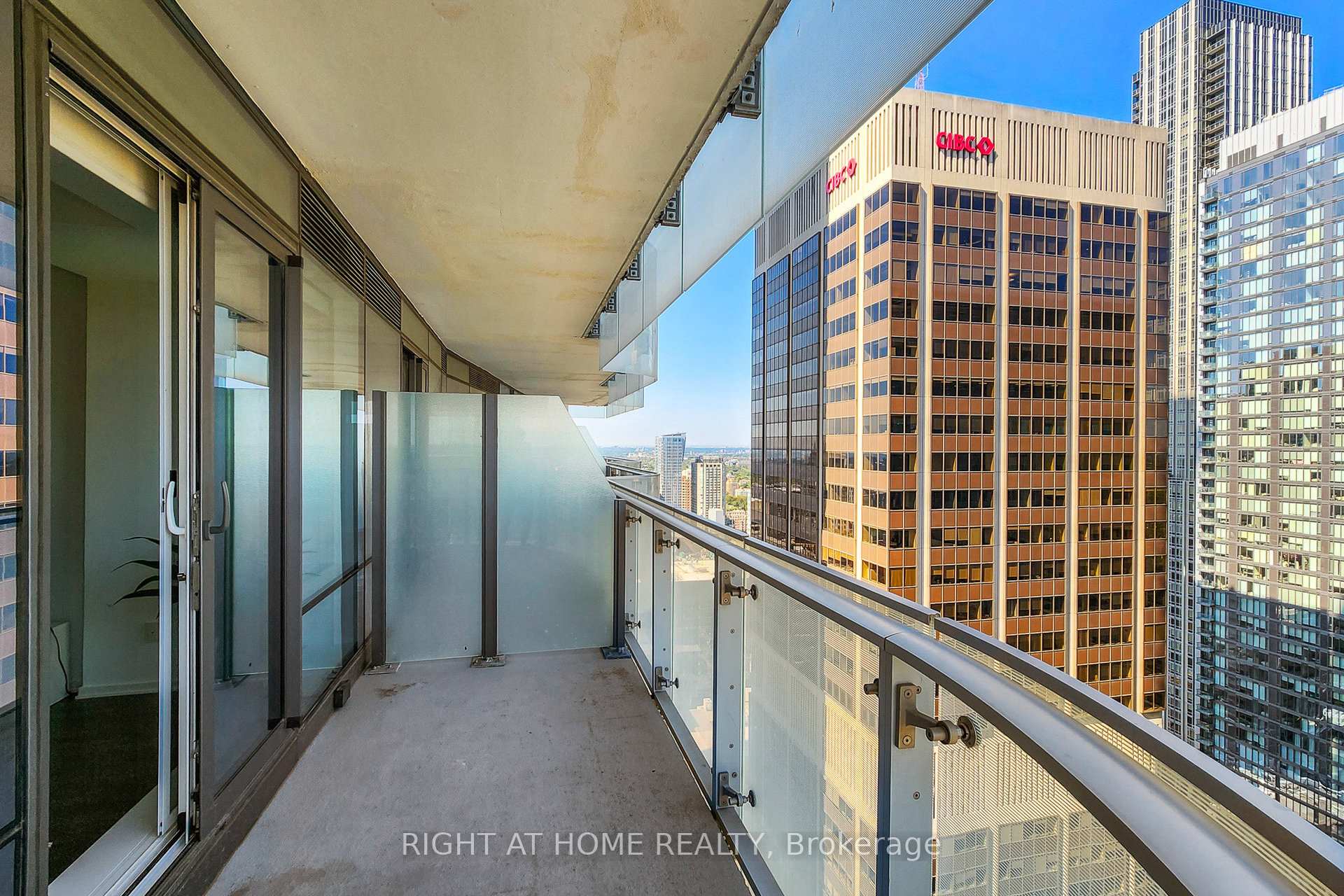 Photo 14 of Unit 3312, 1 Bloor Street E, Toronto, Church-Yonge Corridor — HOMEH