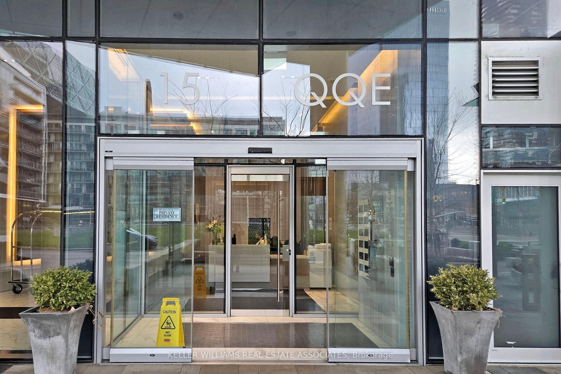 Photo 3 of Unit 1401, 15 Queens Quay E, Toronto, Waterfront Communities — HOMEH