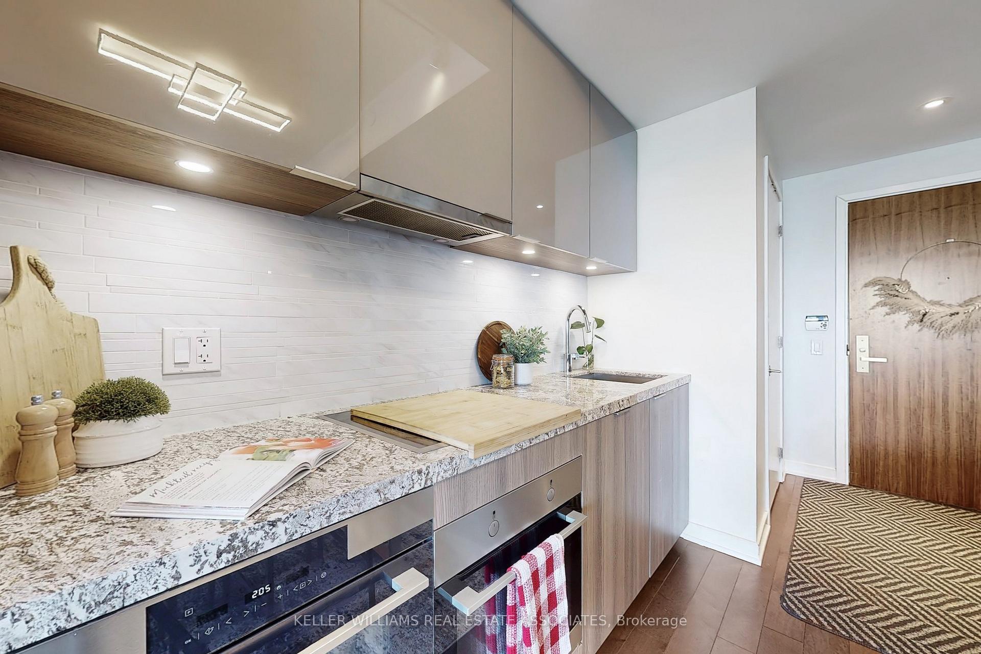 Photo 18 of Unit 1401, 15 Queens Quay E, Toronto, Waterfront Communities — HOMEH