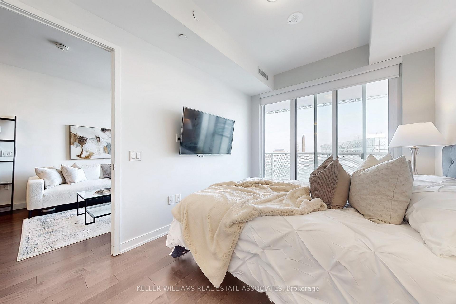 Photo 32 of Unit 1401, 15 Queens Quay E, Toronto, Waterfront Communities — HOMEH