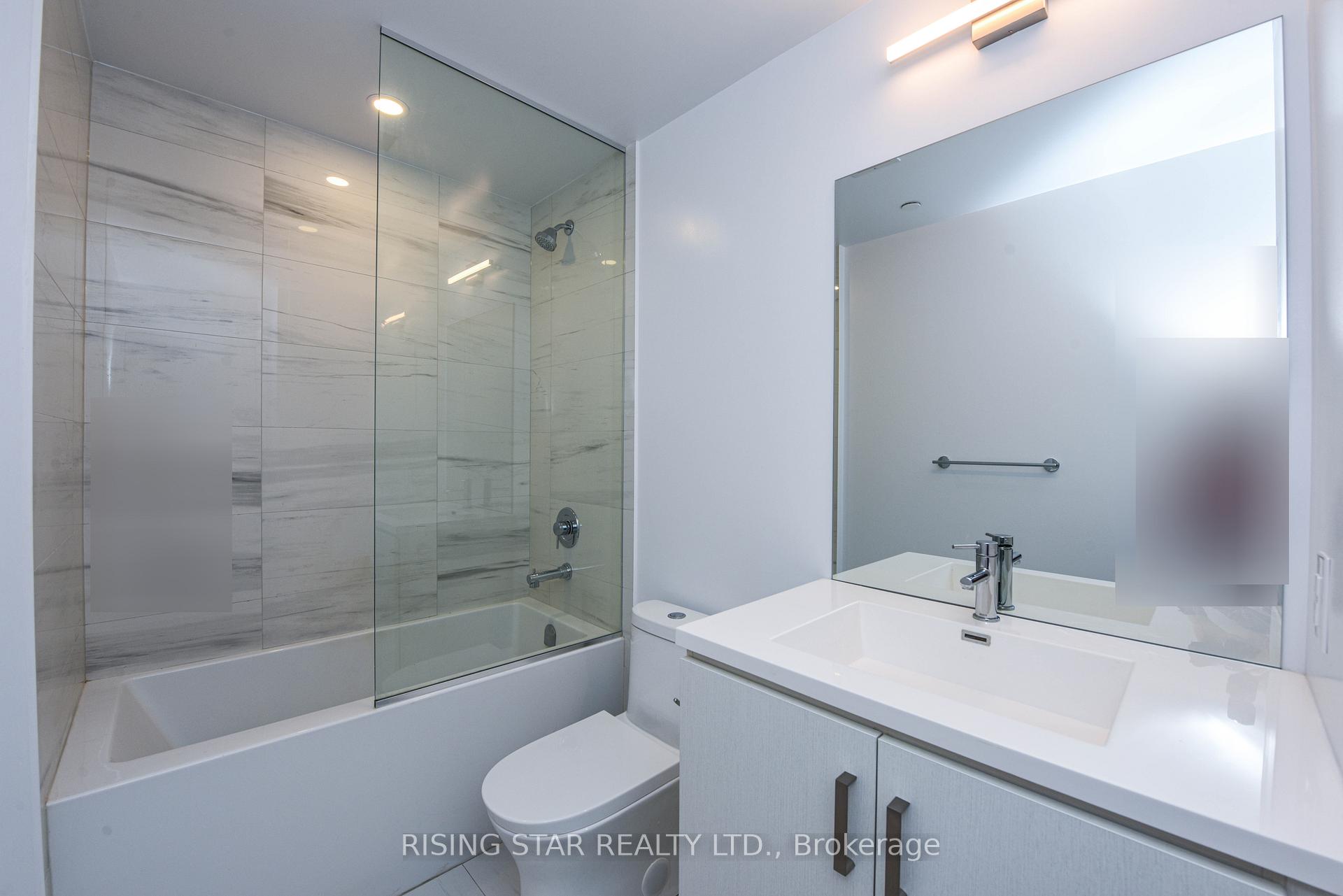 Photo 17 of Unit 617, 60 honeycrisp Crescent, Vaughan, Concord — HOMEH