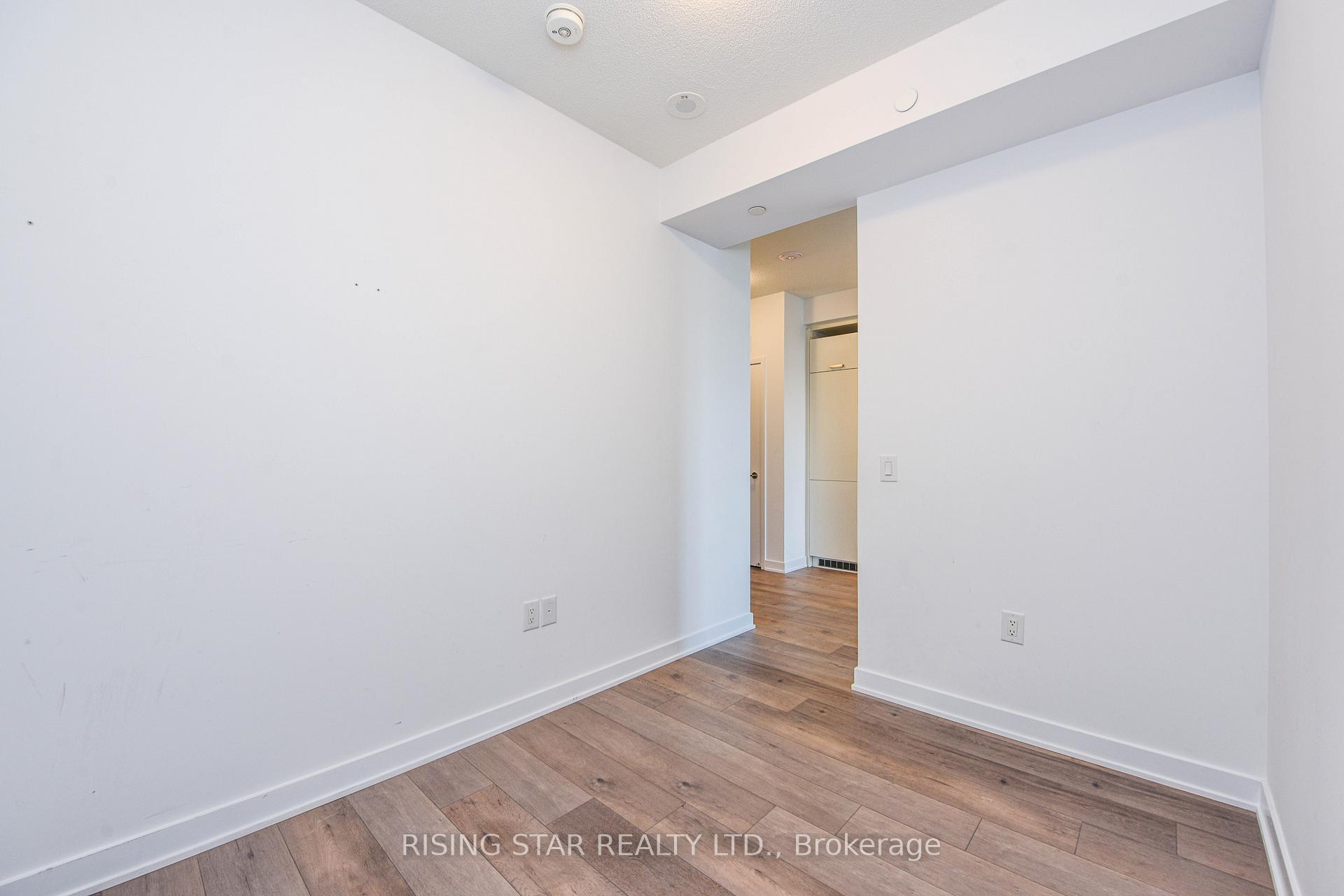 Photo 37 of Unit 617, 60 honeycrisp Crescent, Vaughan, Concord — HOMEH