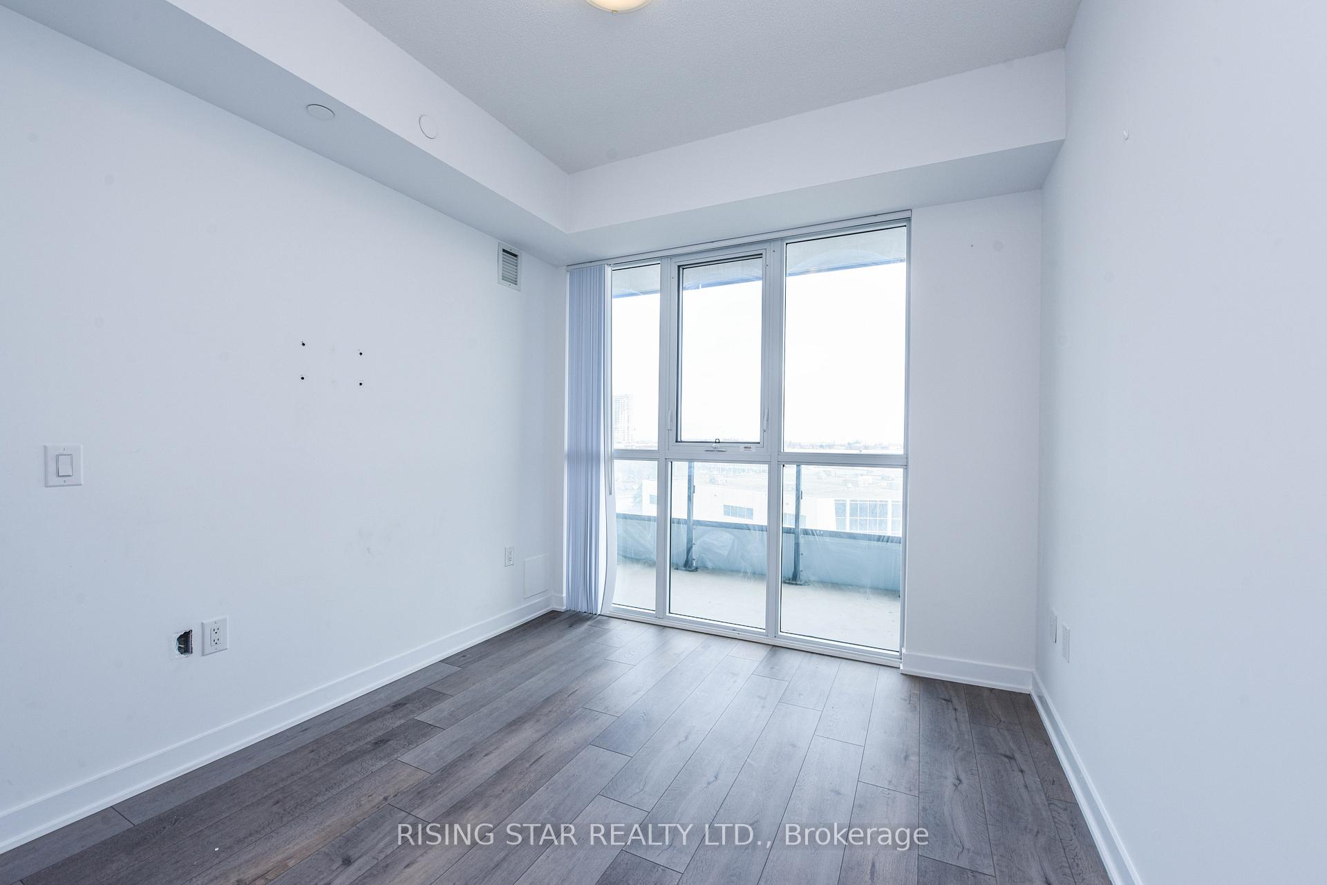 Photo 19 of Unit 617, 60 honeycrisp Crescent, Vaughan, Concord — HOMEH