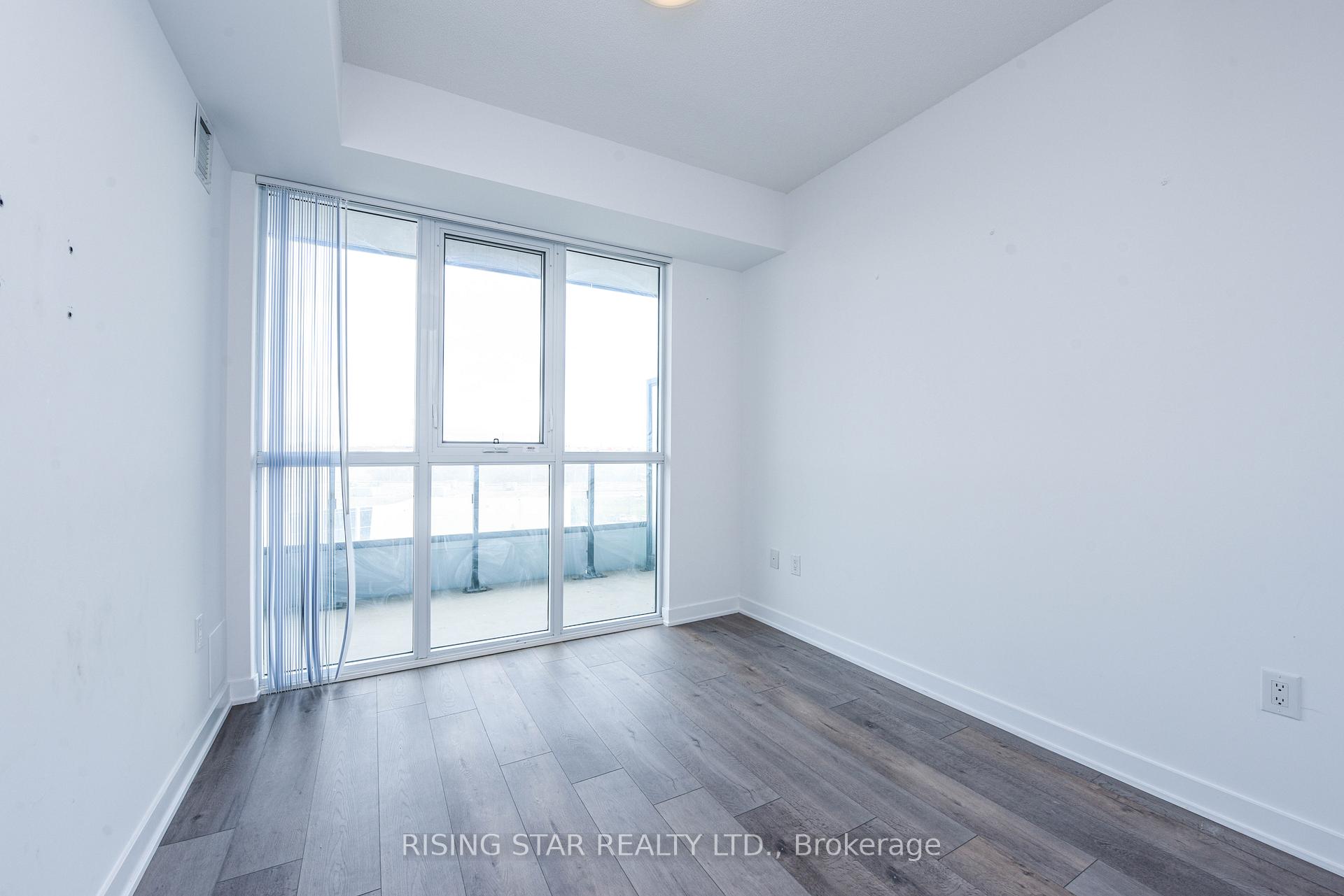 Photo 18 of Unit 617, 60 honeycrisp Crescent, Vaughan, Concord — HOMEH