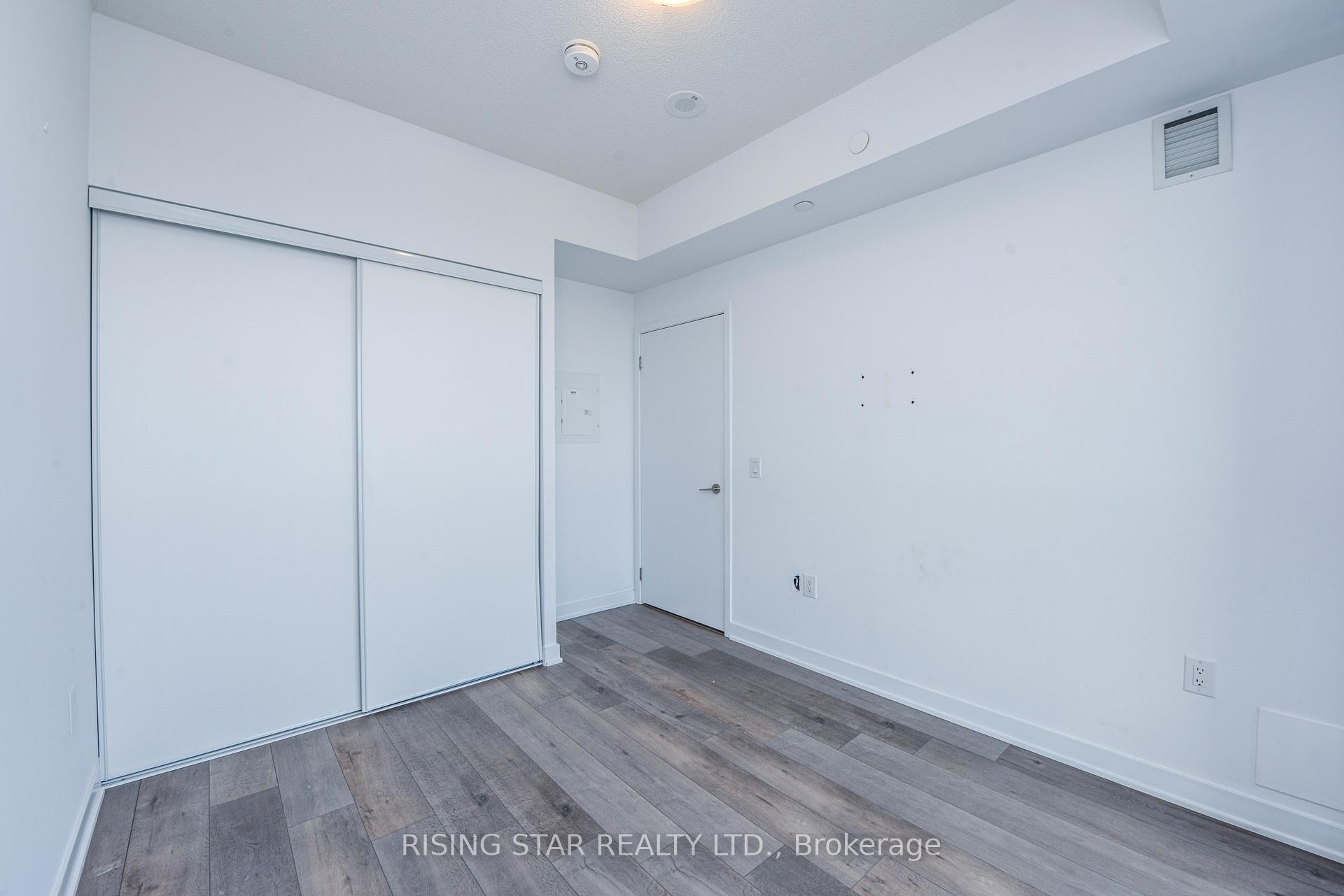 Photo 23 of Unit 617, 60 honeycrisp Crescent, Vaughan, Concord — HOMEH