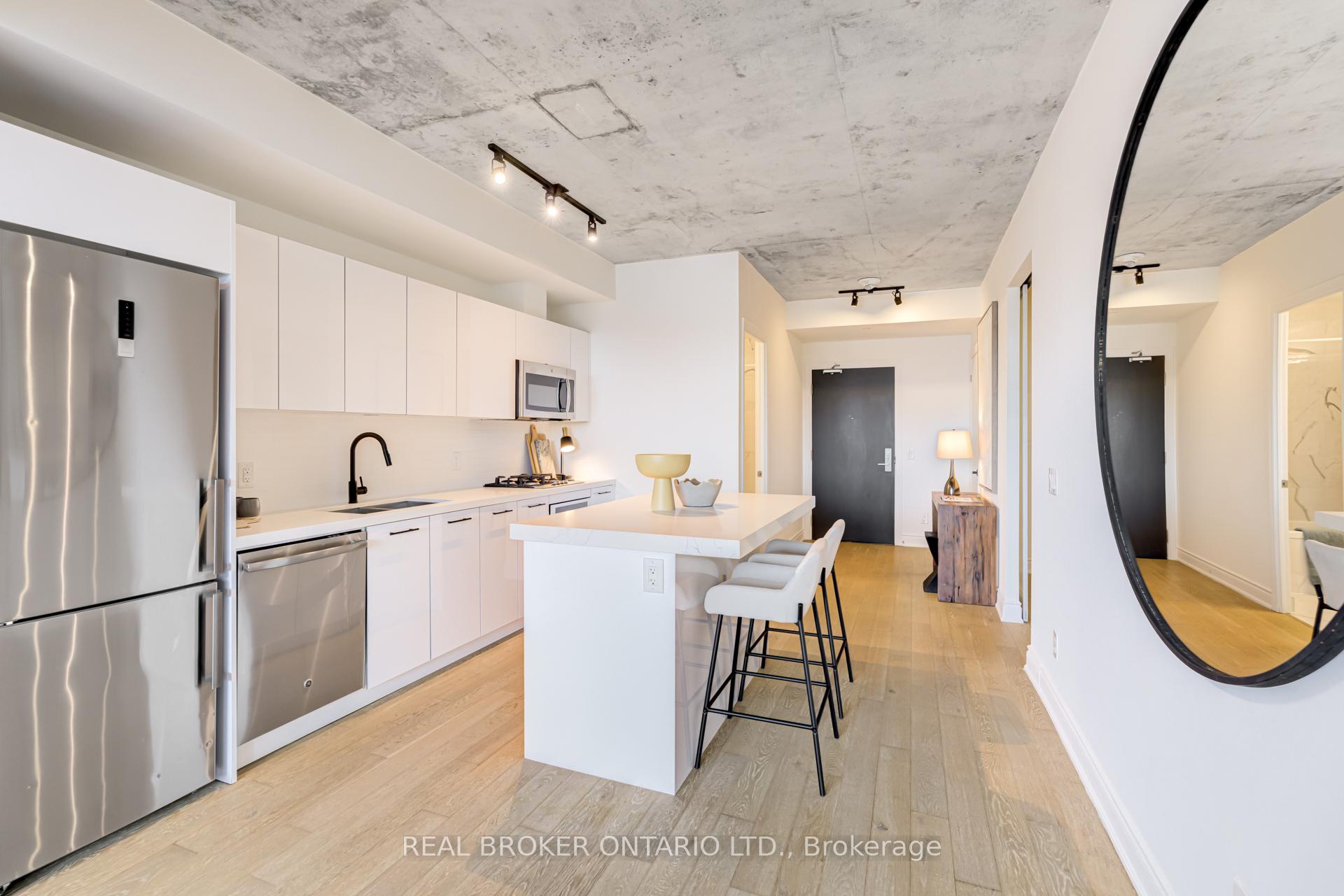 Photo 5 of Unit 717, 608 Richmond Street W, Toronto, Waterfront Communities — HOMEH