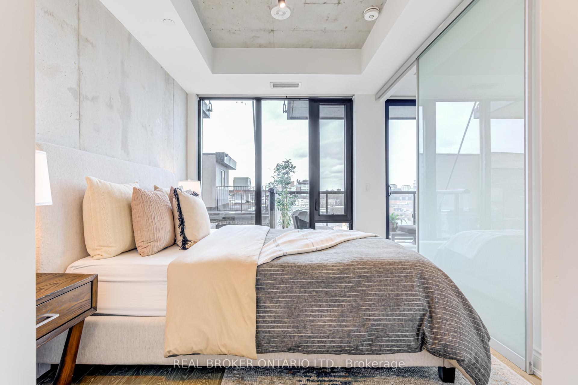Photo 14 of Unit 717, 608 Richmond Street W, Toronto, Waterfront Communities — HOMEH