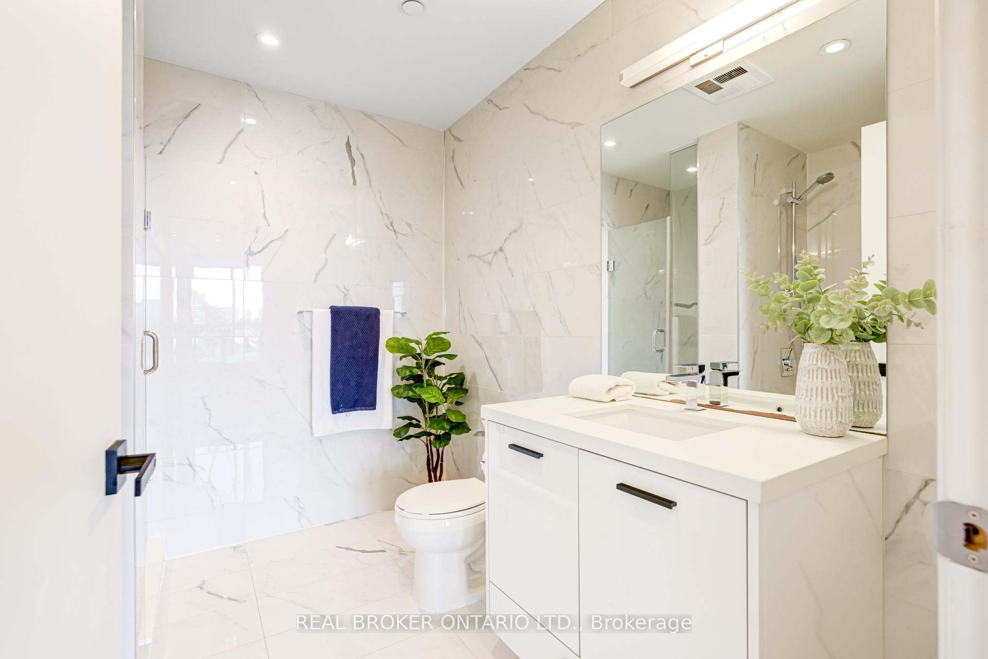 Photo 12 of Unit 717, 608 Richmond Street W, Toronto, Waterfront Communities — HOMEH