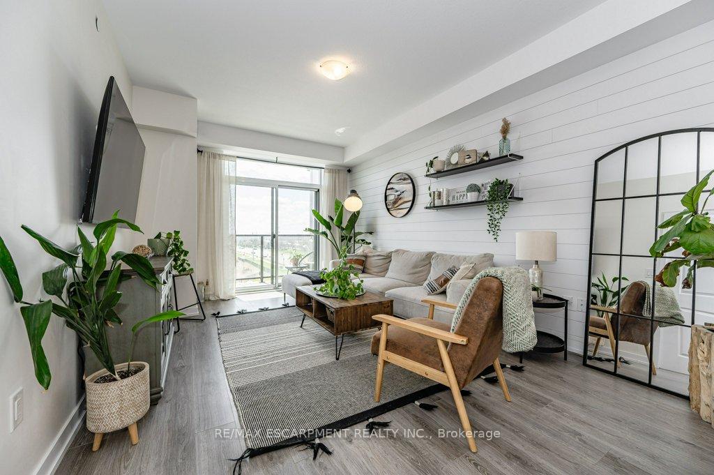Photo 5 of Unit 436, 450 Dundas Street E, Hamilton, Waterdown — HOMEH