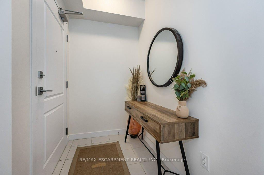 Photo 3 of Unit 436, 450 Dundas Street E, Hamilton, Waterdown — HOMEH