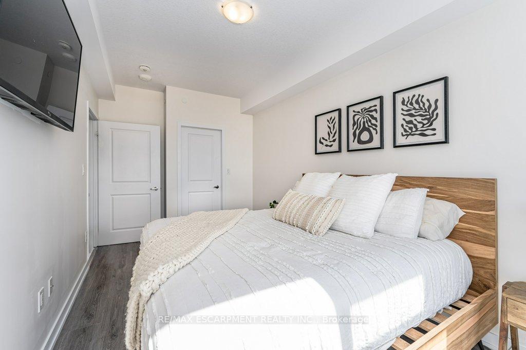 Photo 8 of Unit 436, 450 Dundas Street E, Hamilton, Waterdown — HOMEH