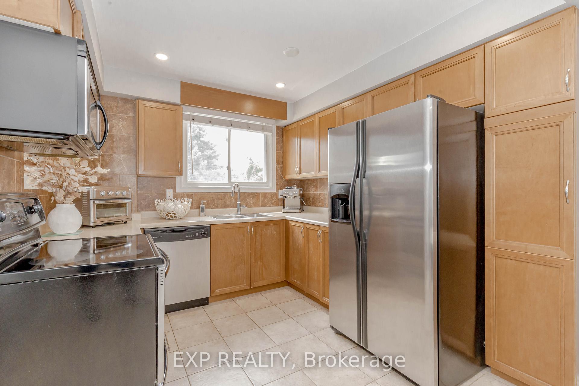 Photo 18 of Unit 3, 120 Quigley Road, Hamilton, Vincent — HOMEH