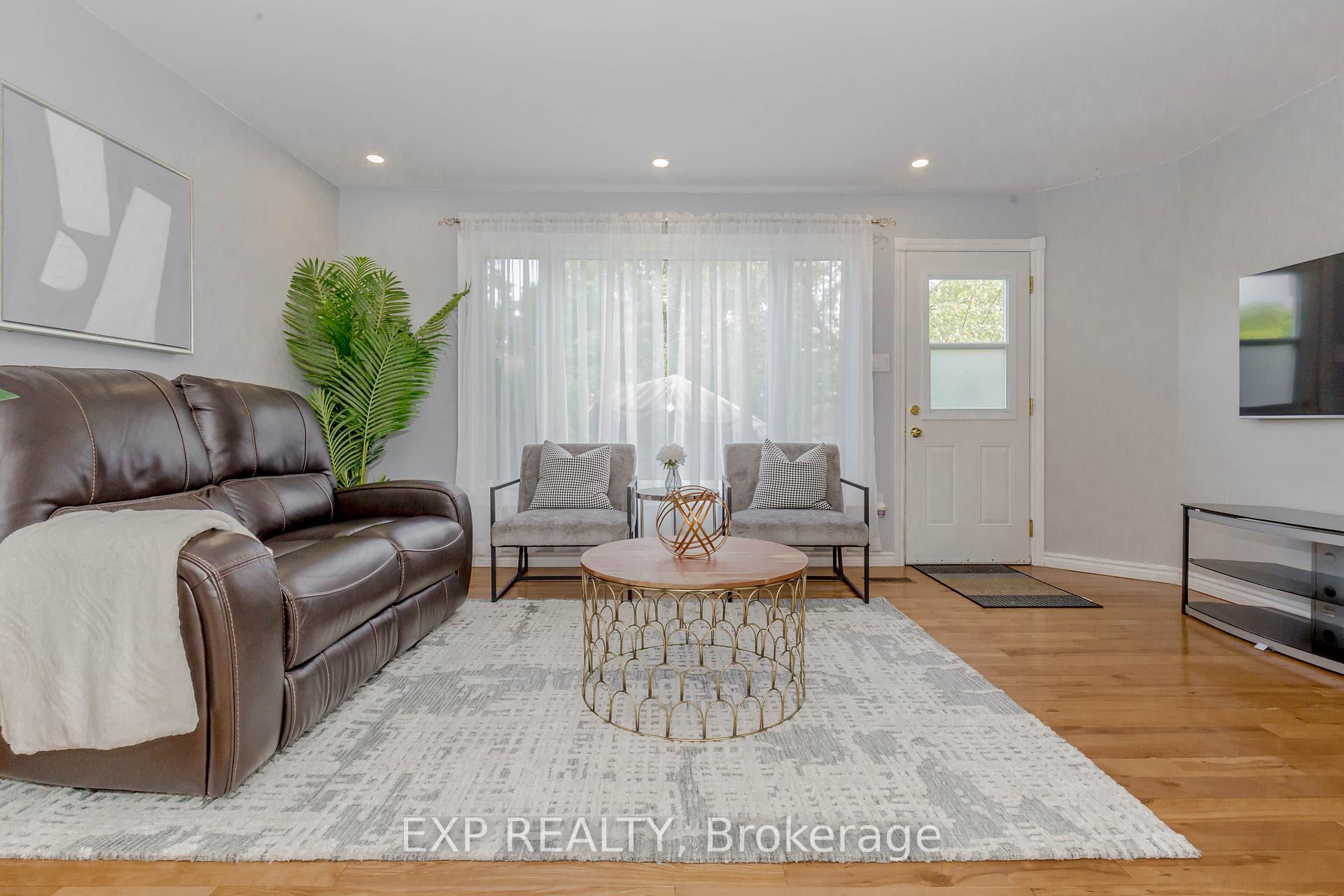 Photo 6 of Unit 3, 120 Quigley Road, Hamilton, Vincent — HOMEH