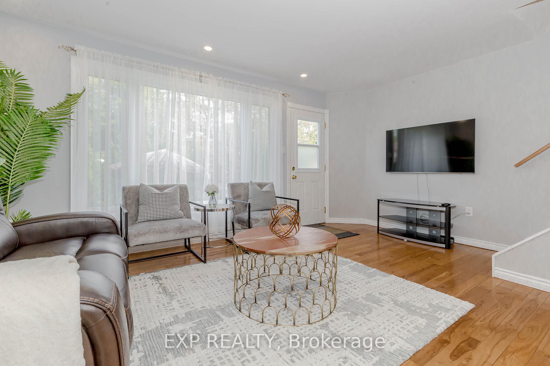 Photo 27 of Unit 3, 120 Quigley Road, Hamilton, Vincent — HOMEH