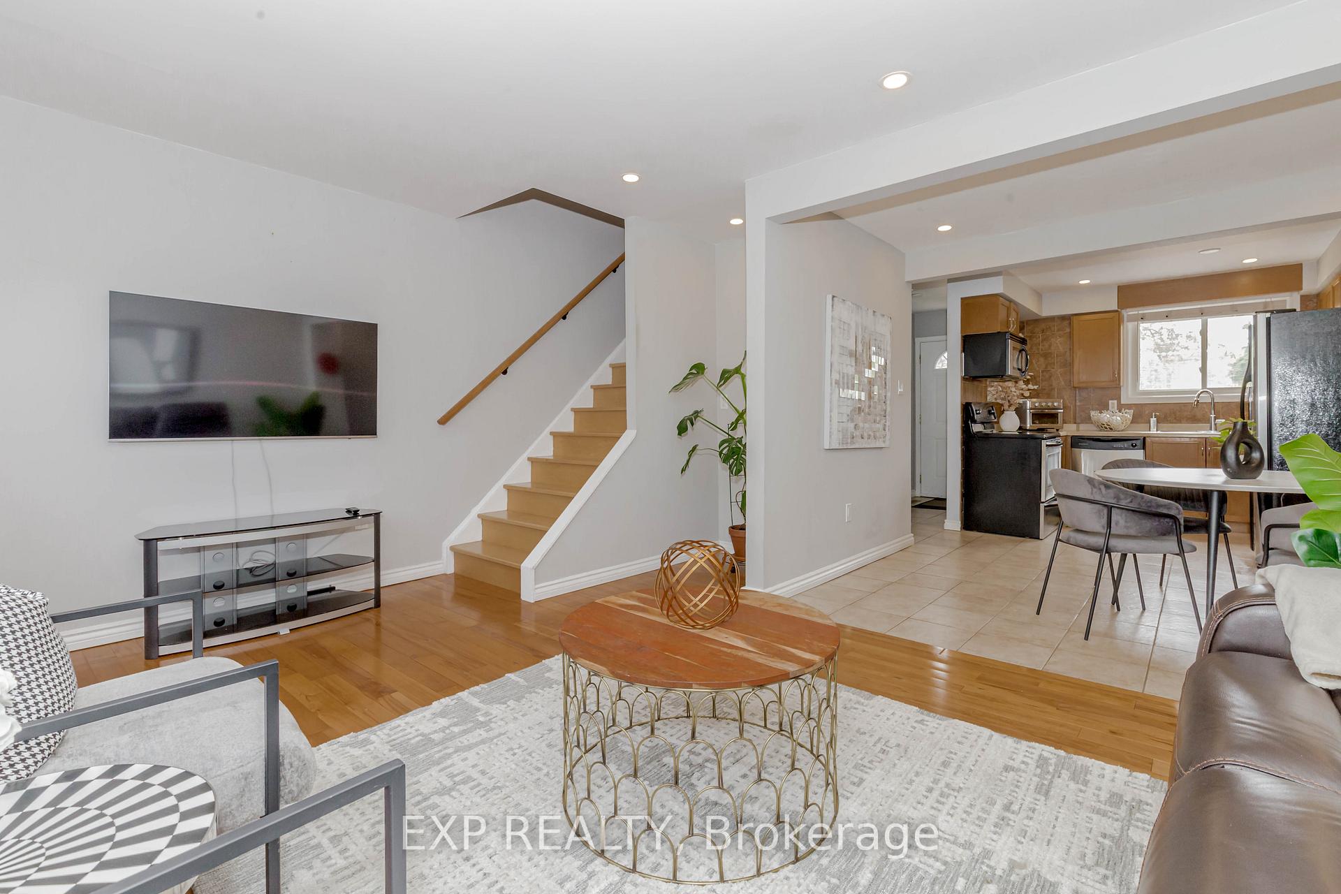 Photo 12 of Unit 3, 120 Quigley Road, Hamilton, Vincent — HOMEH